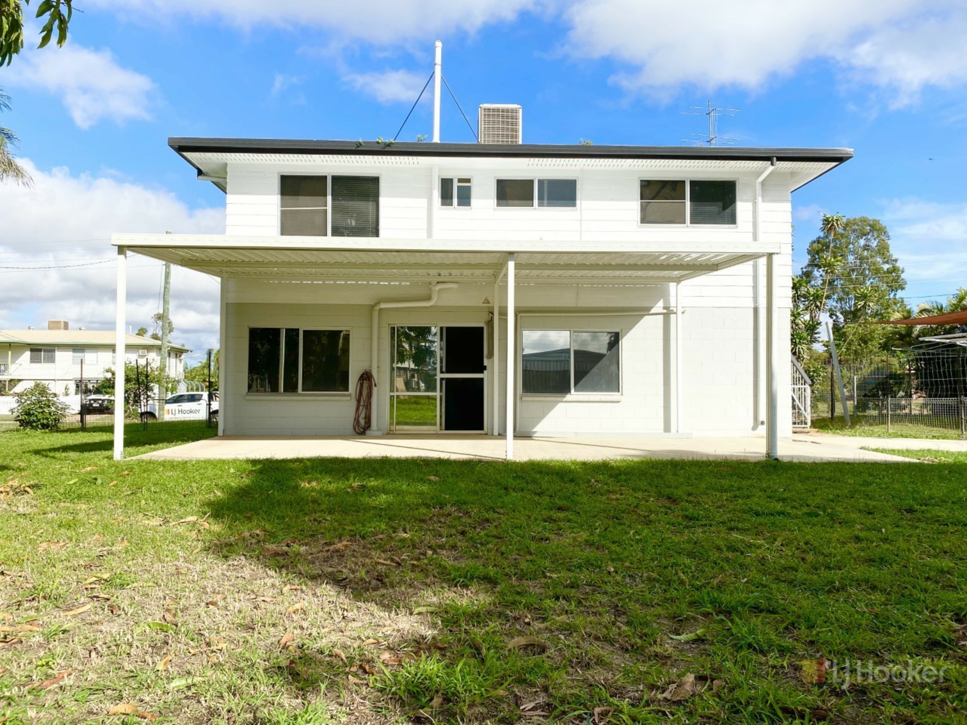 6 Barraclough Crescent — photo from LJ Hooker Mackay Group