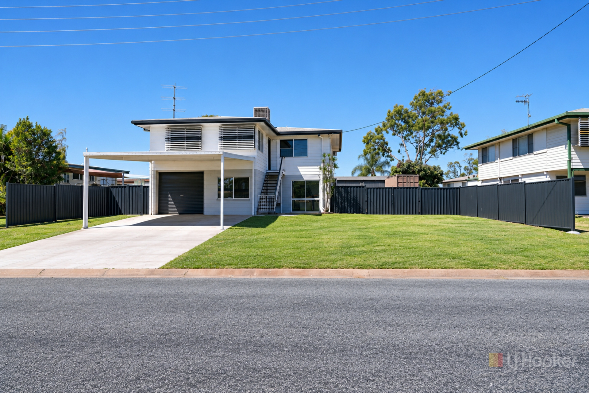 6 Barraclough Crescent — photo 24 of 24