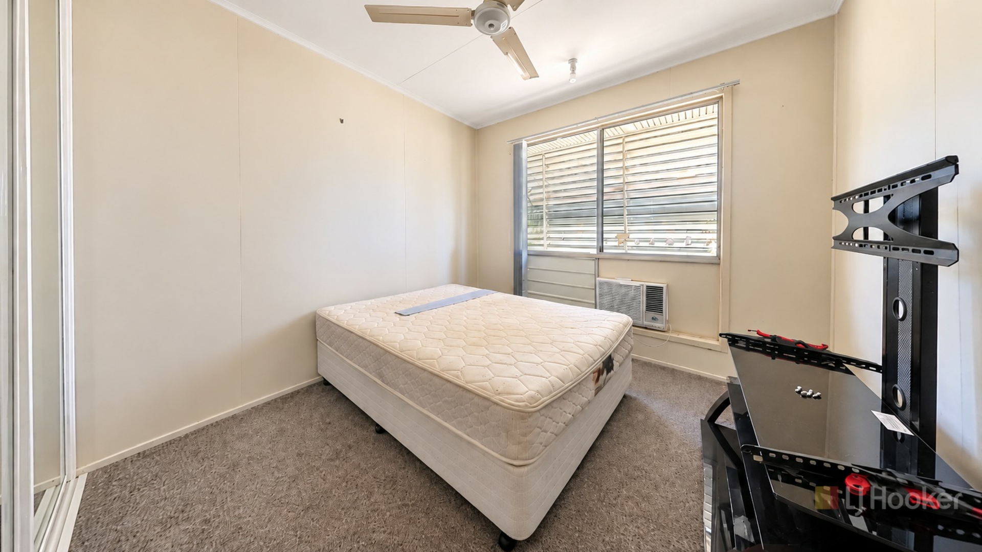 20 Forrest Drive — photo 8 of 10