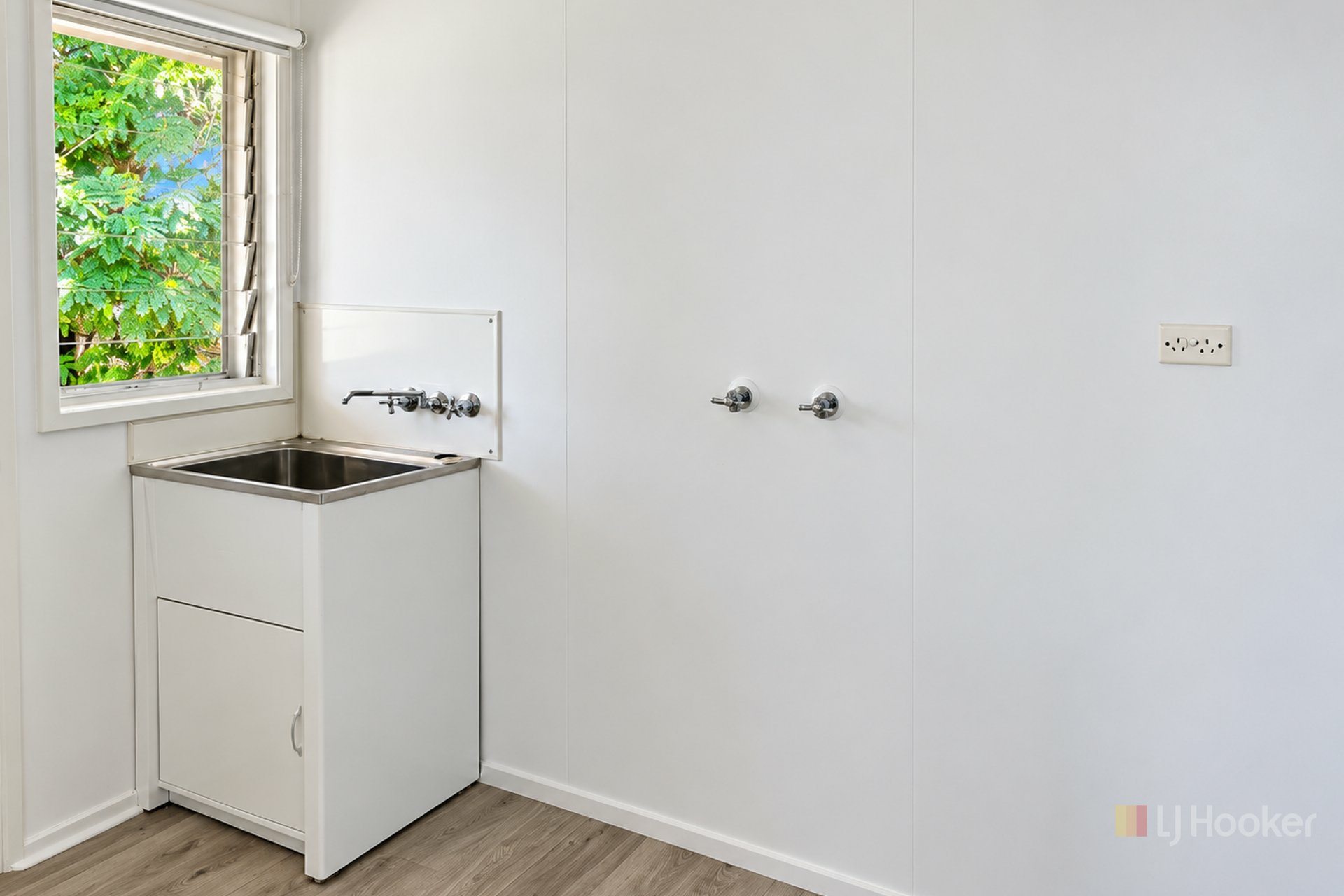2 Elliott Street — photo 10 of 12