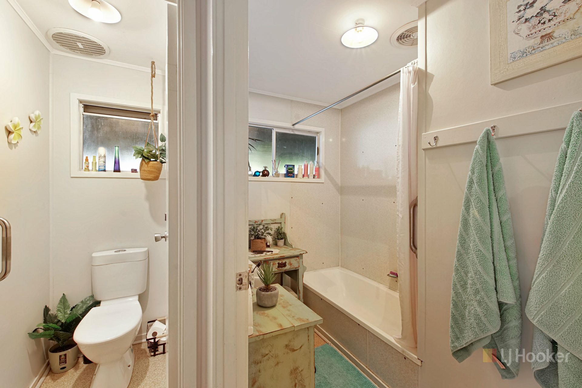 17 Beresford Crescent — photo 8 of 13