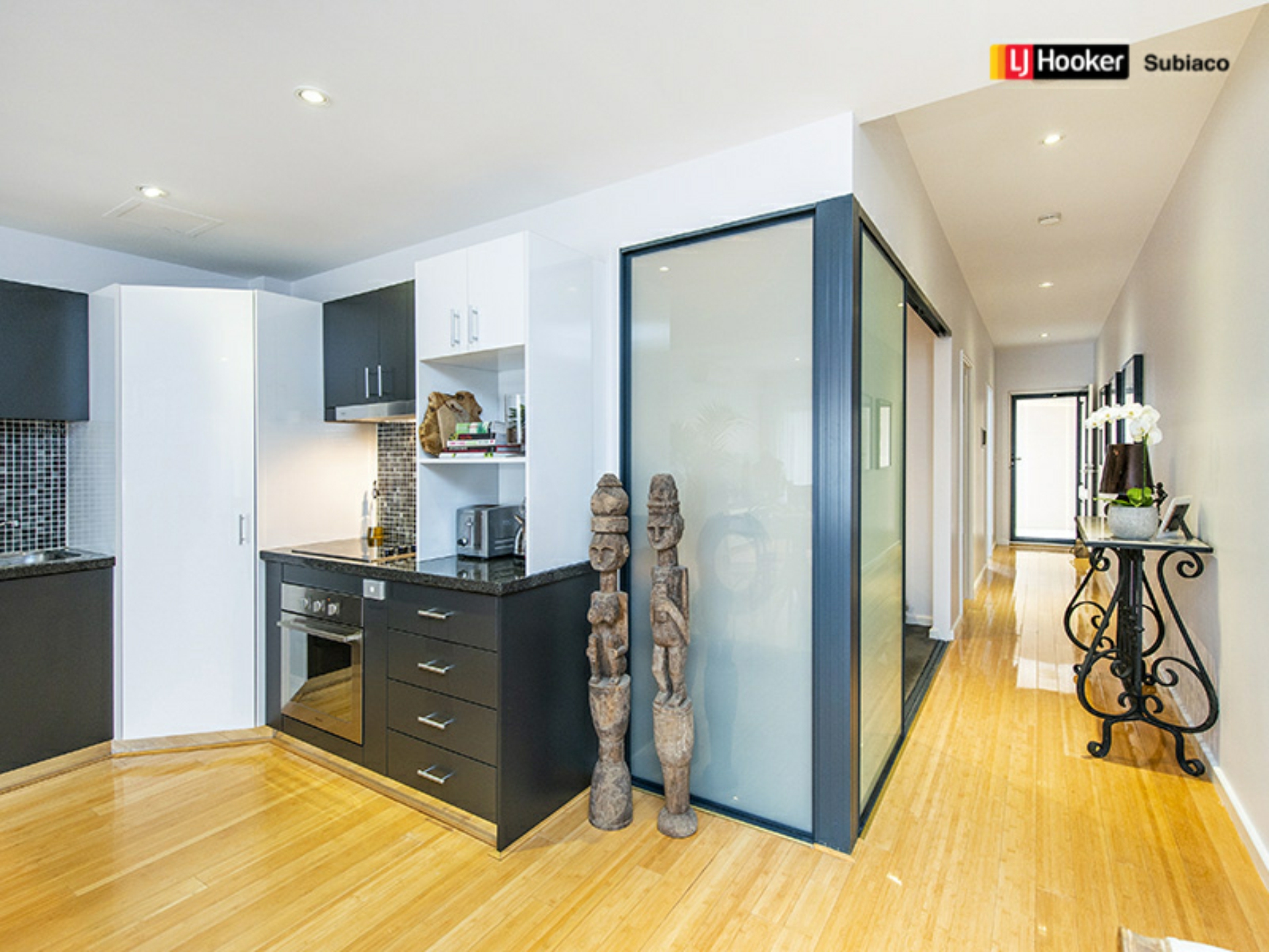 30/1 Roydhouse Street, SUBIACO