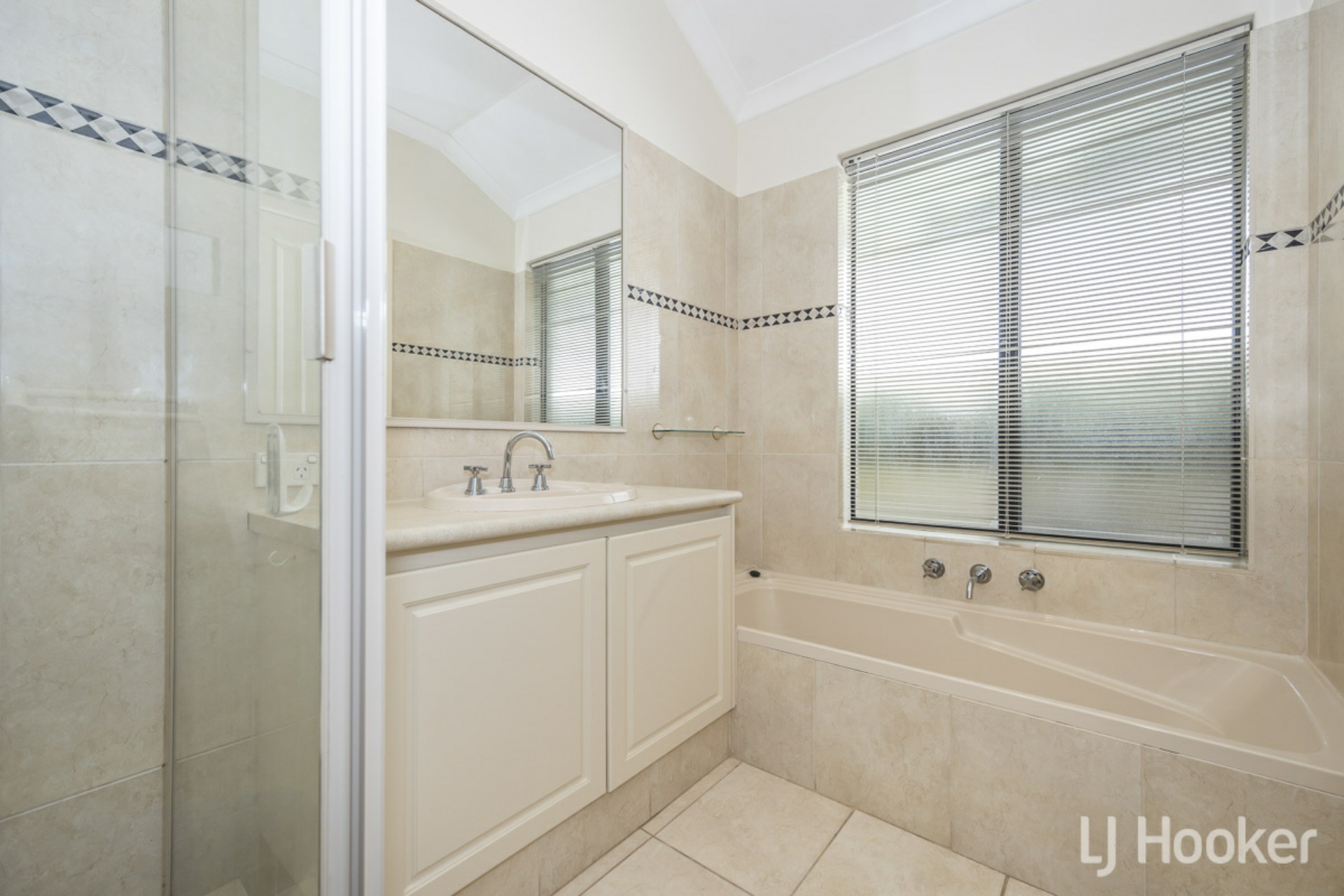 41A Axford Street, COMO