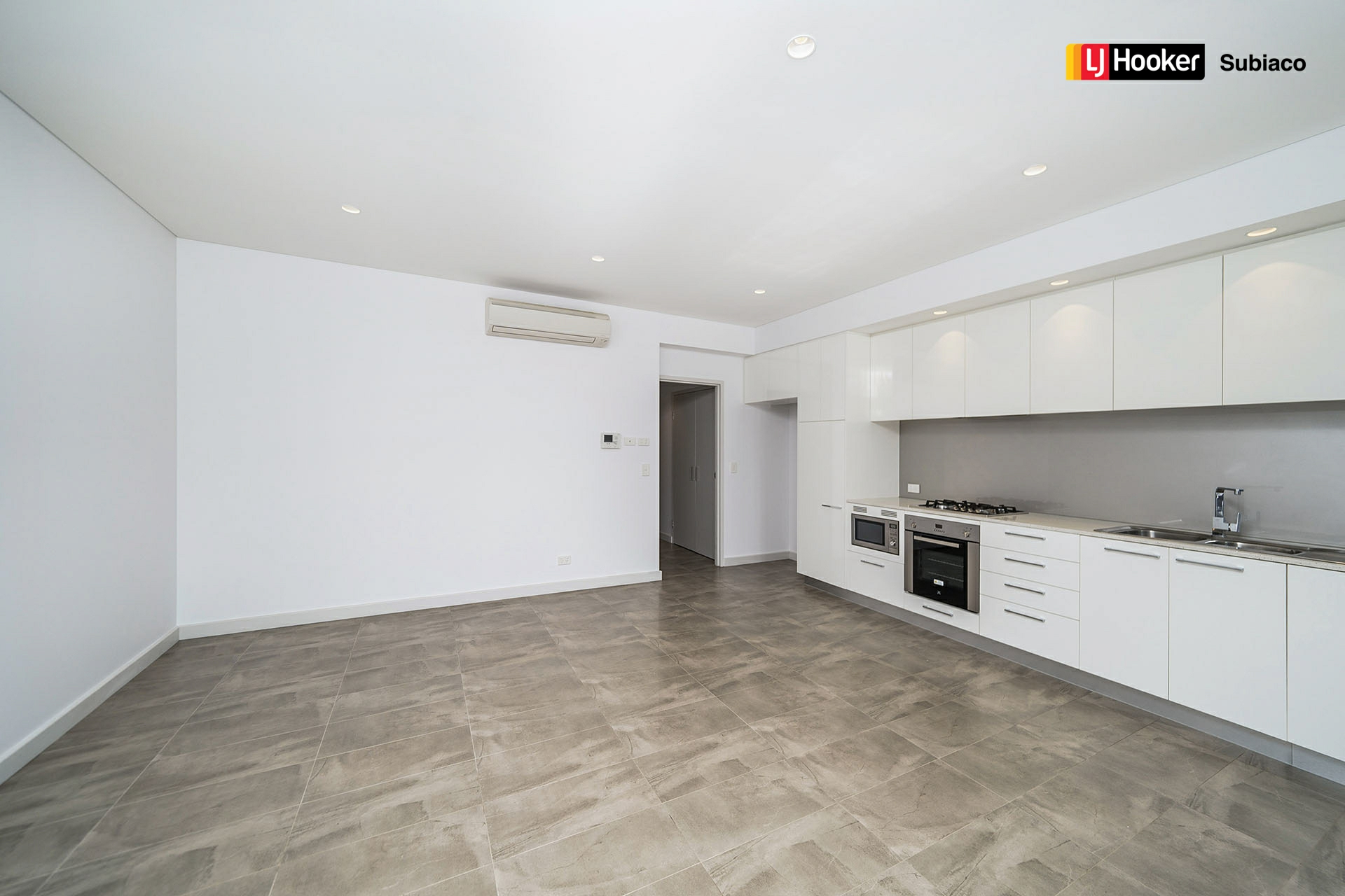 2/21 Altona Street, WEST PERTH