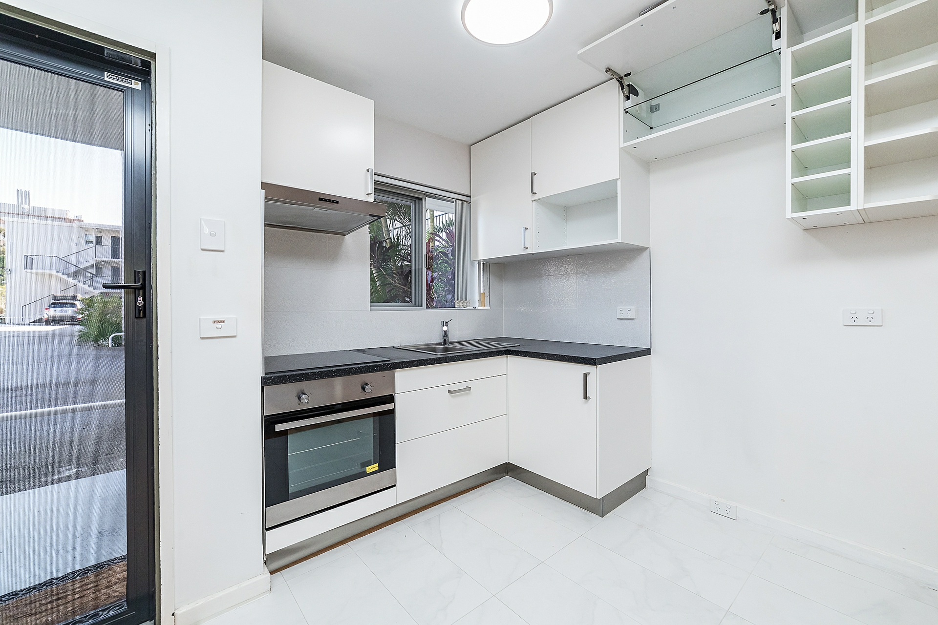 2/381 Barker Road, SUBIACO