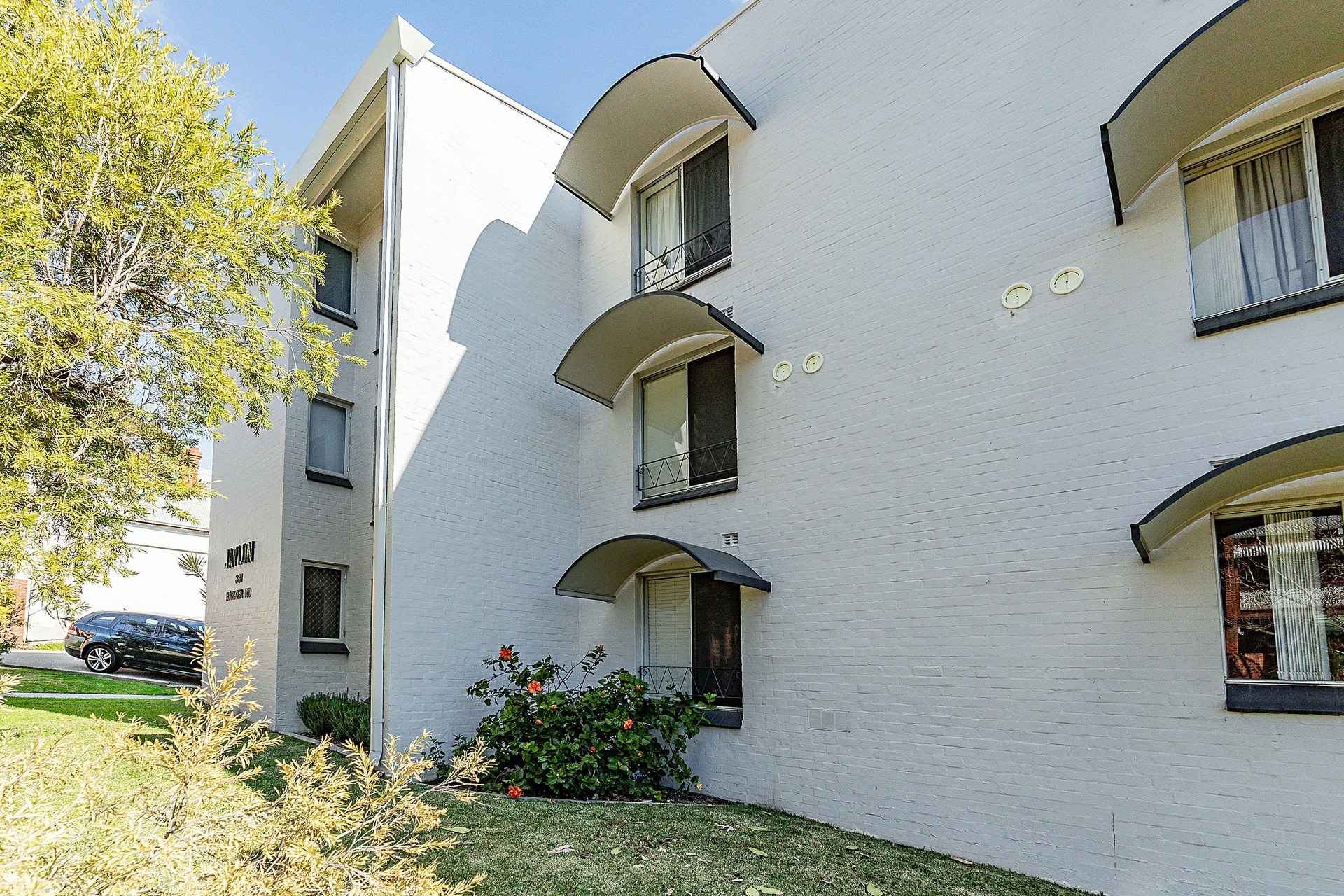 2/381 Barker Road, SUBIACO