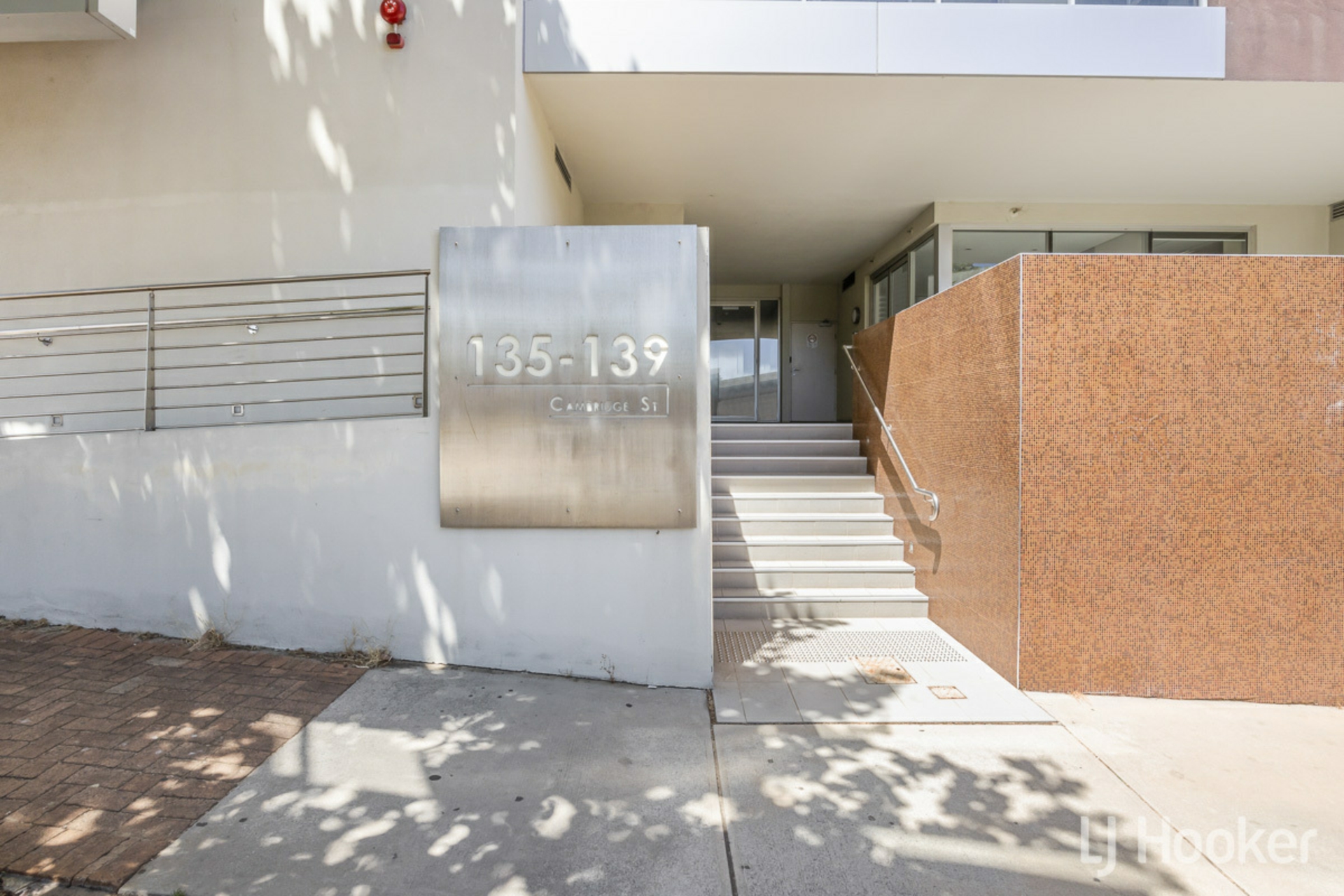 1/137 Cambridge Street, WEST LEEDERVILLE