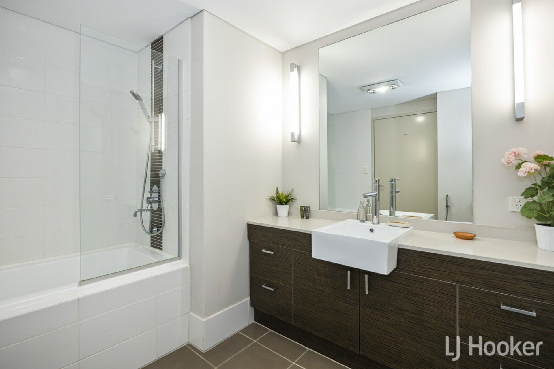 1/137 Cambridge Street, WEST LEEDERVILLE