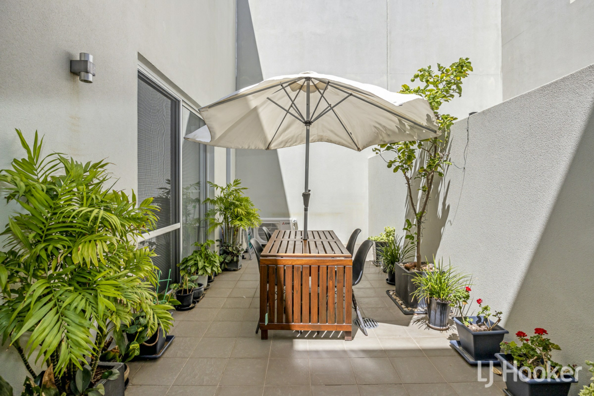 1/137 Cambridge Street, WEST LEEDERVILLE