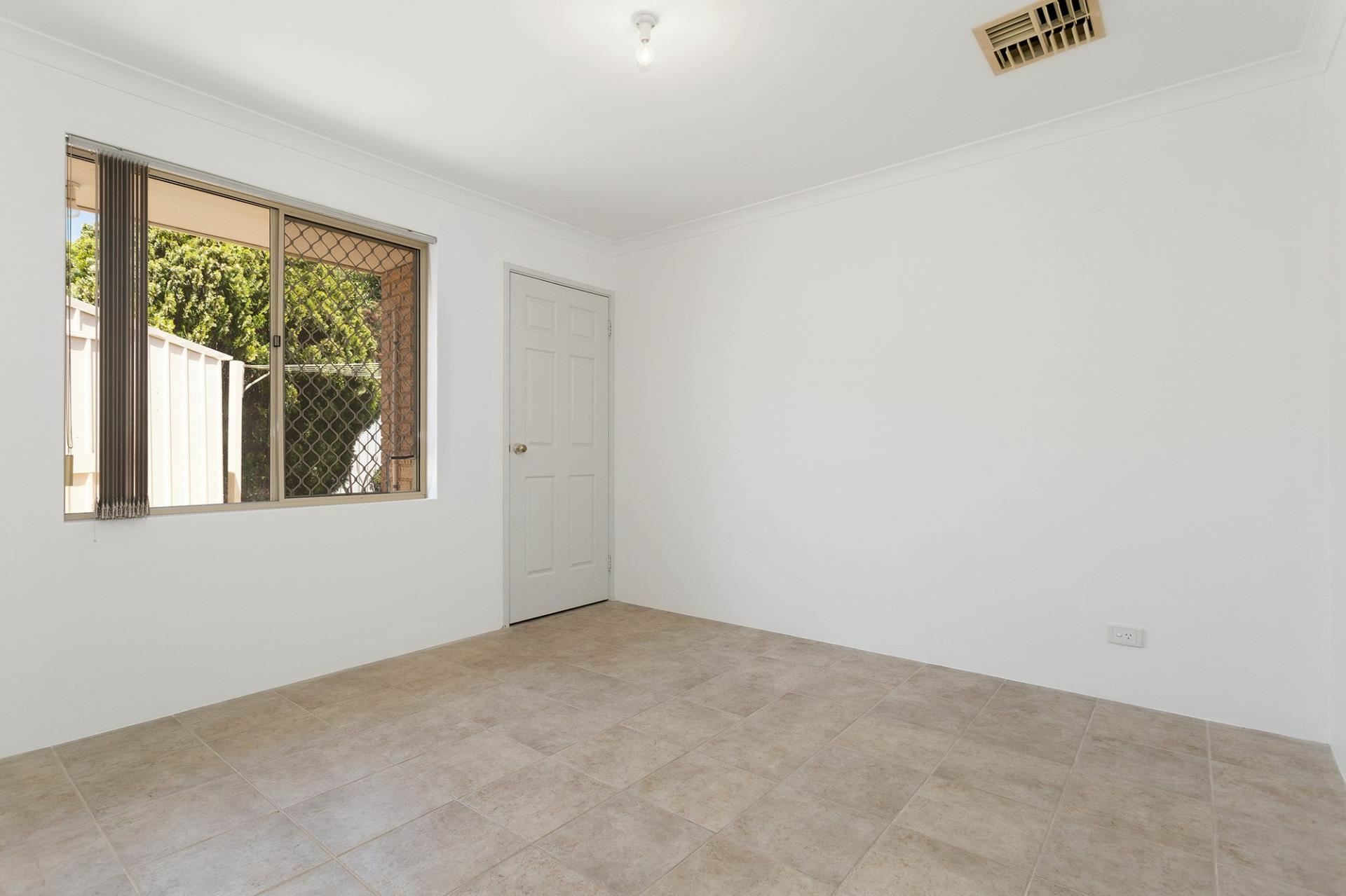 2/8 Phillips Court, KIARA