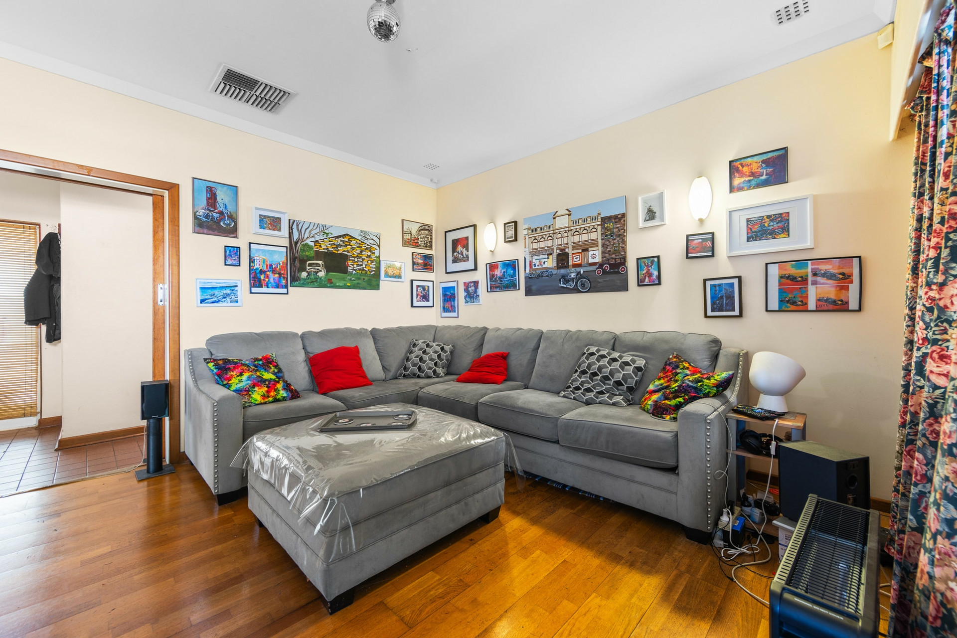 98 Hastings Street, SCARBOROUGH