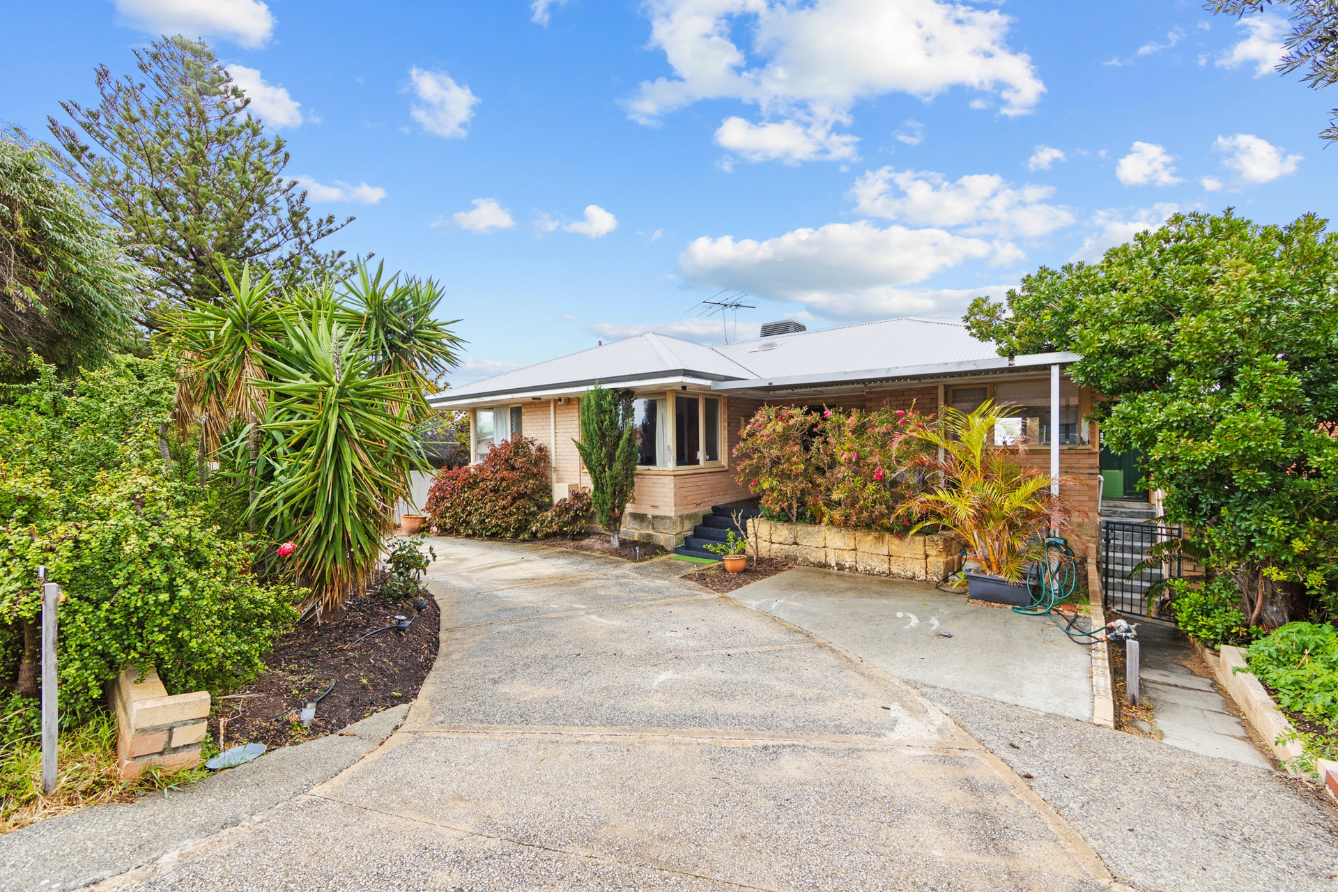 98 Hastings Street, SCARBOROUGH