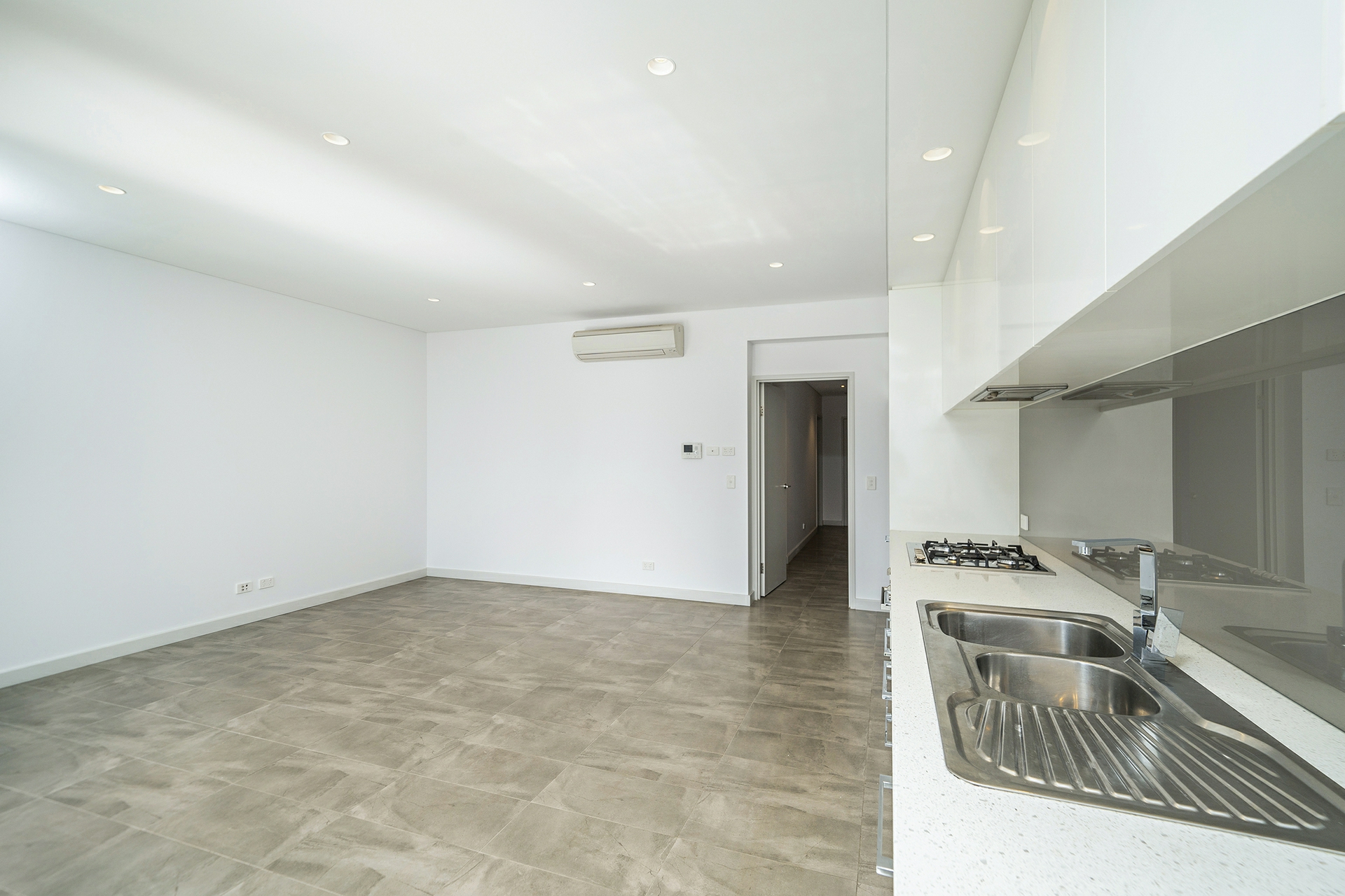 2/21 Altona Street, WEST PERTH
