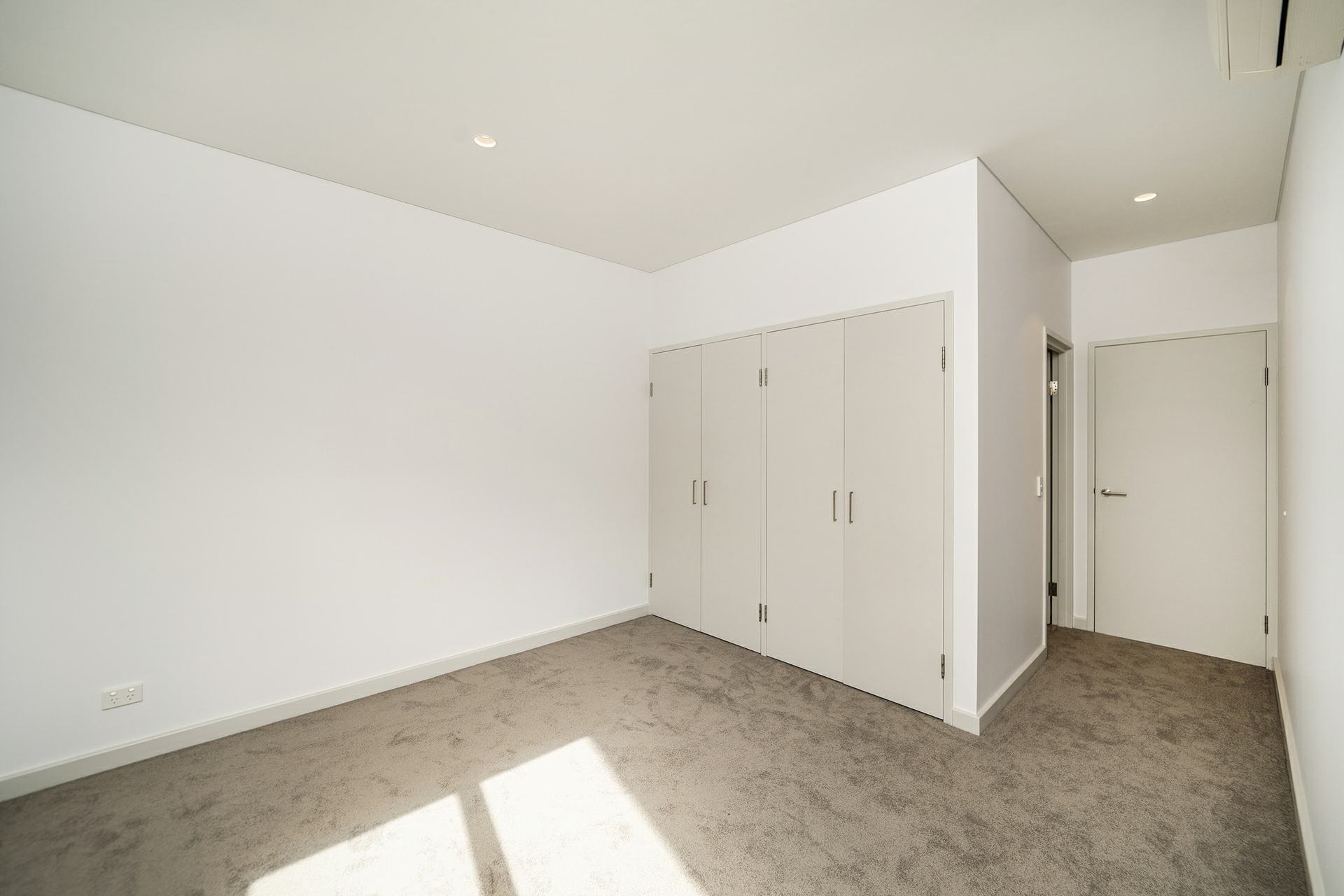 2/21 Altona Street, WEST PERTH