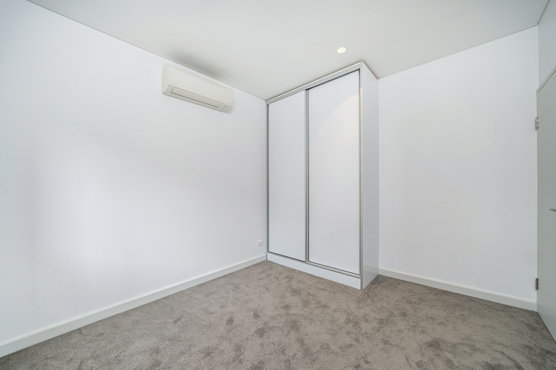 2/21 Altona Street, WEST PERTH