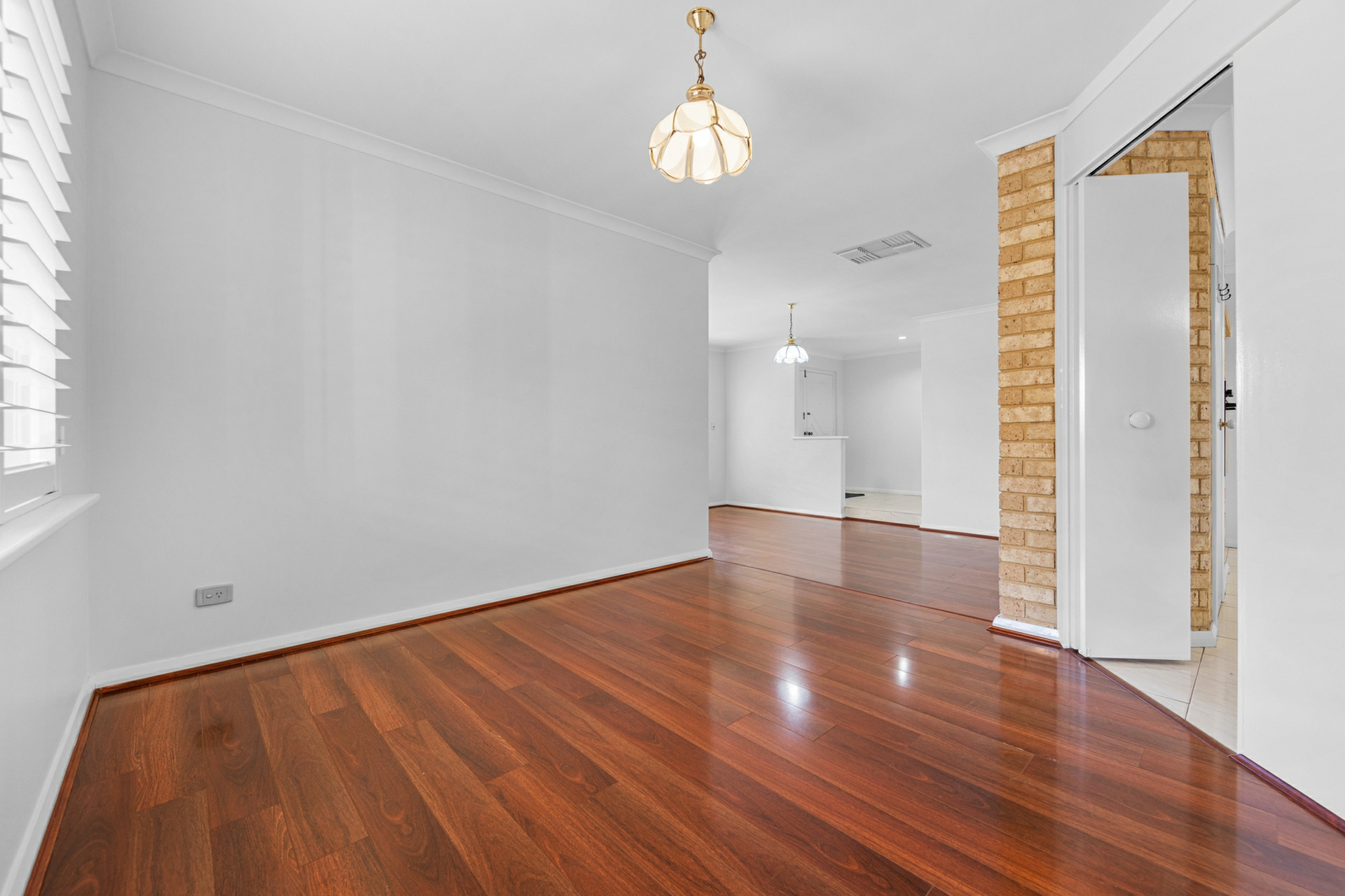 239 Summerlakes Parade, BALLAJURA