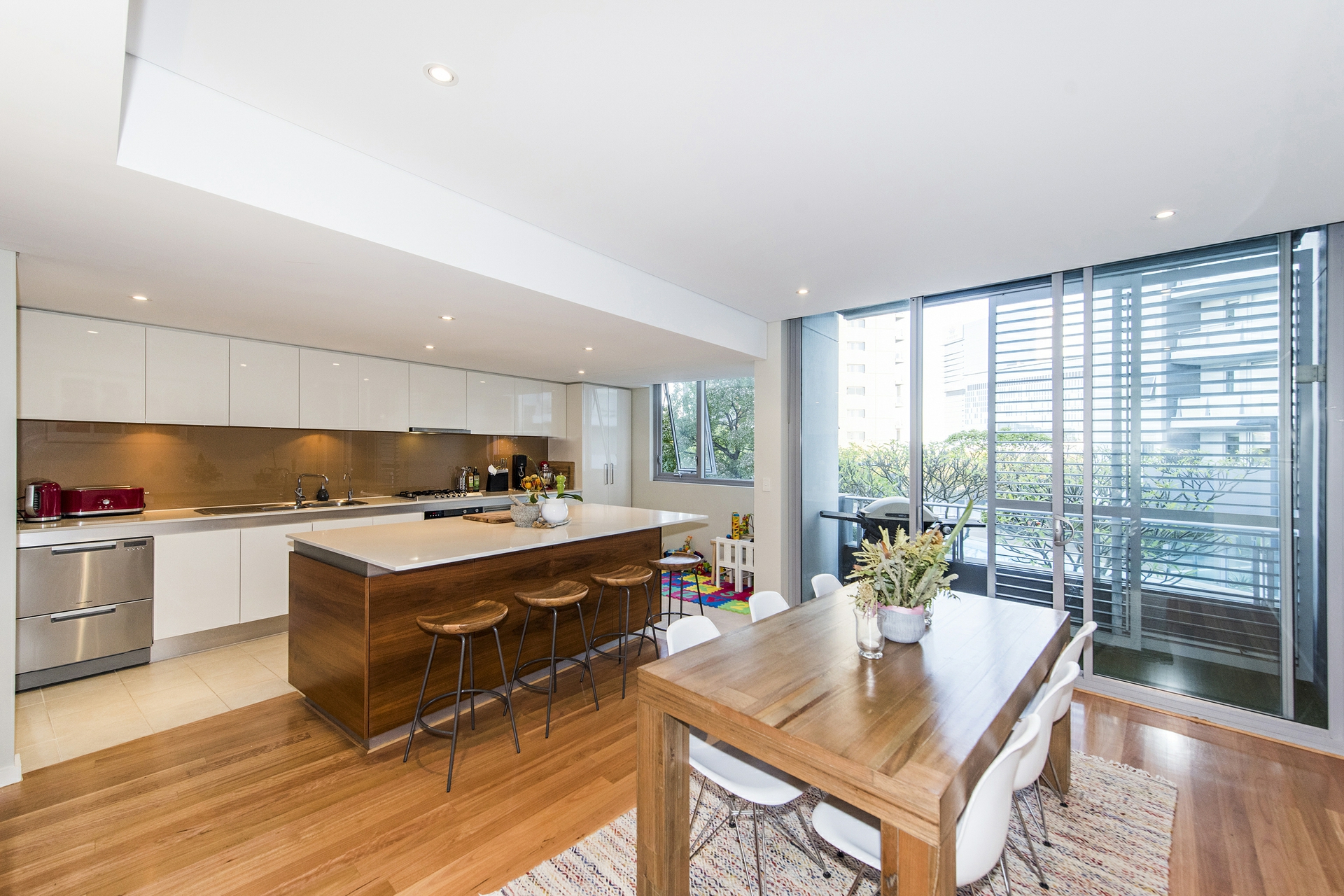 20 The Circus, BURSWOOD