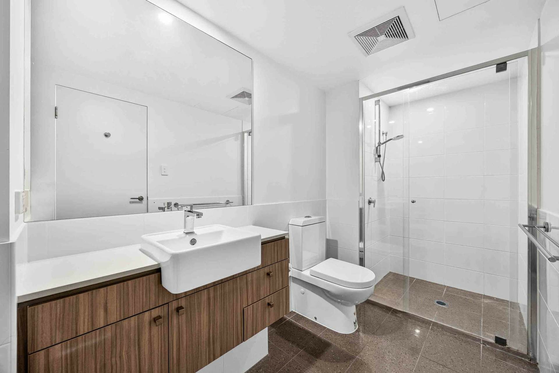 205/26 Hood Street — photo 14 of 25