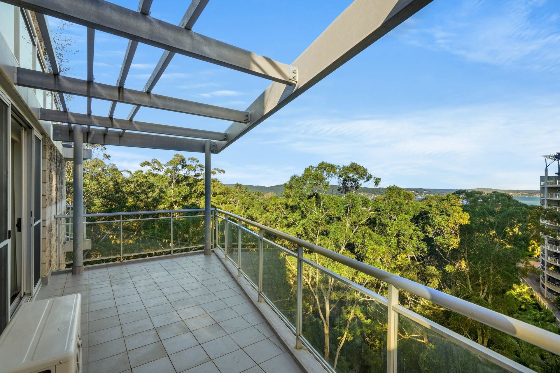 472/80 John Whiteway Drive, GOSFORD