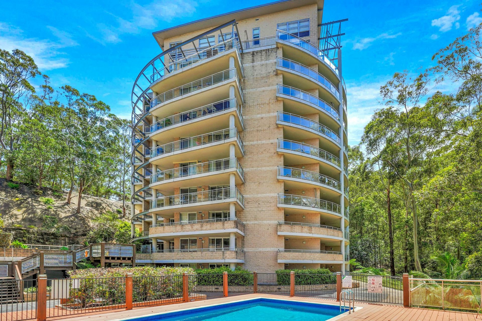 472/80 John Whiteway Drive, GOSFORD
