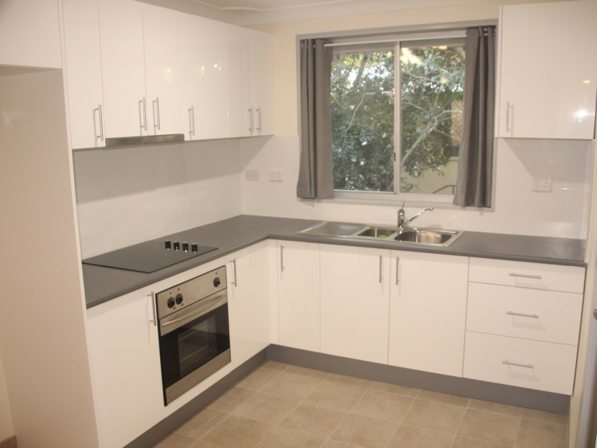2/12 Sinclair Street, GOSFORD