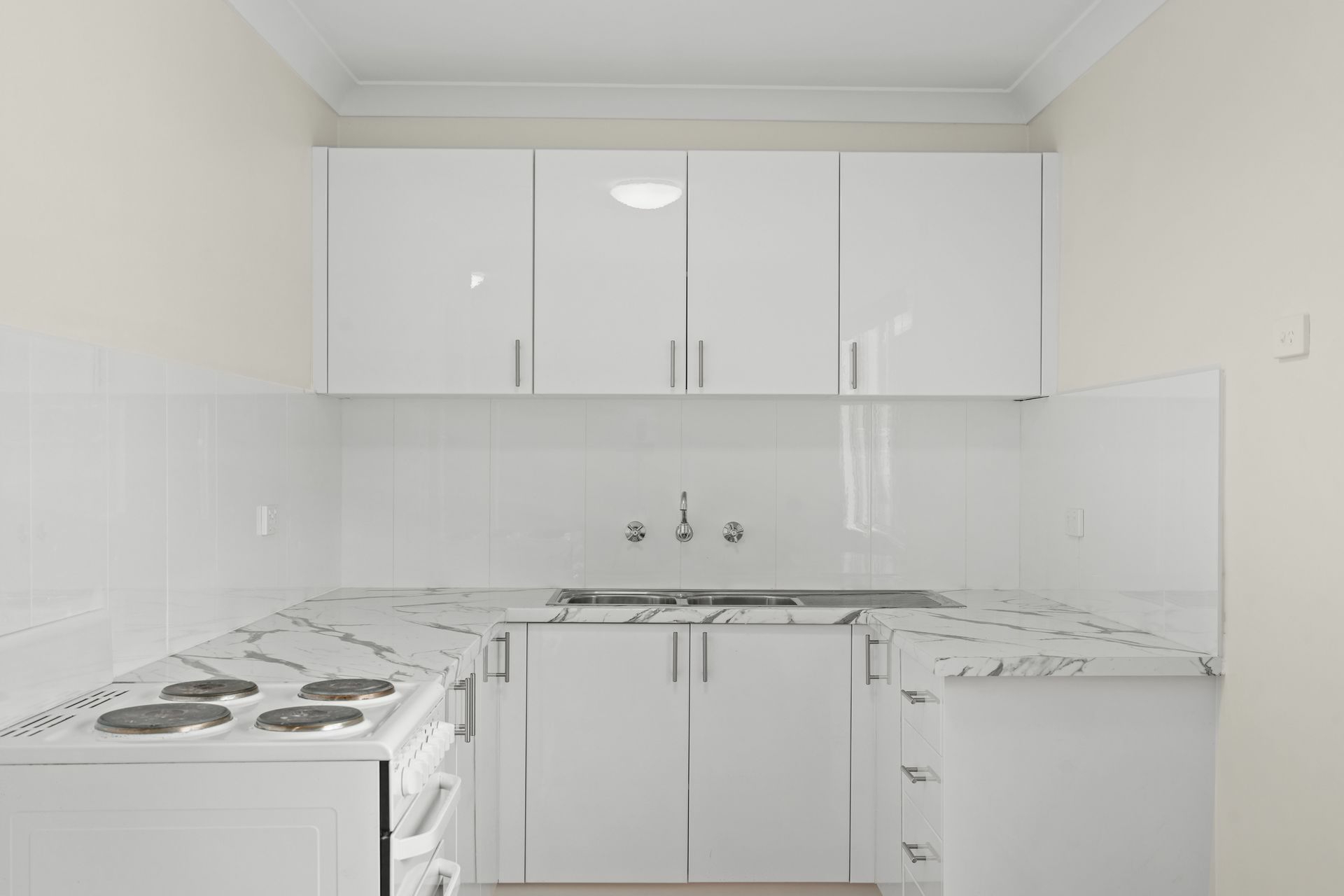 2/140 Faunce Street, GOSFORD