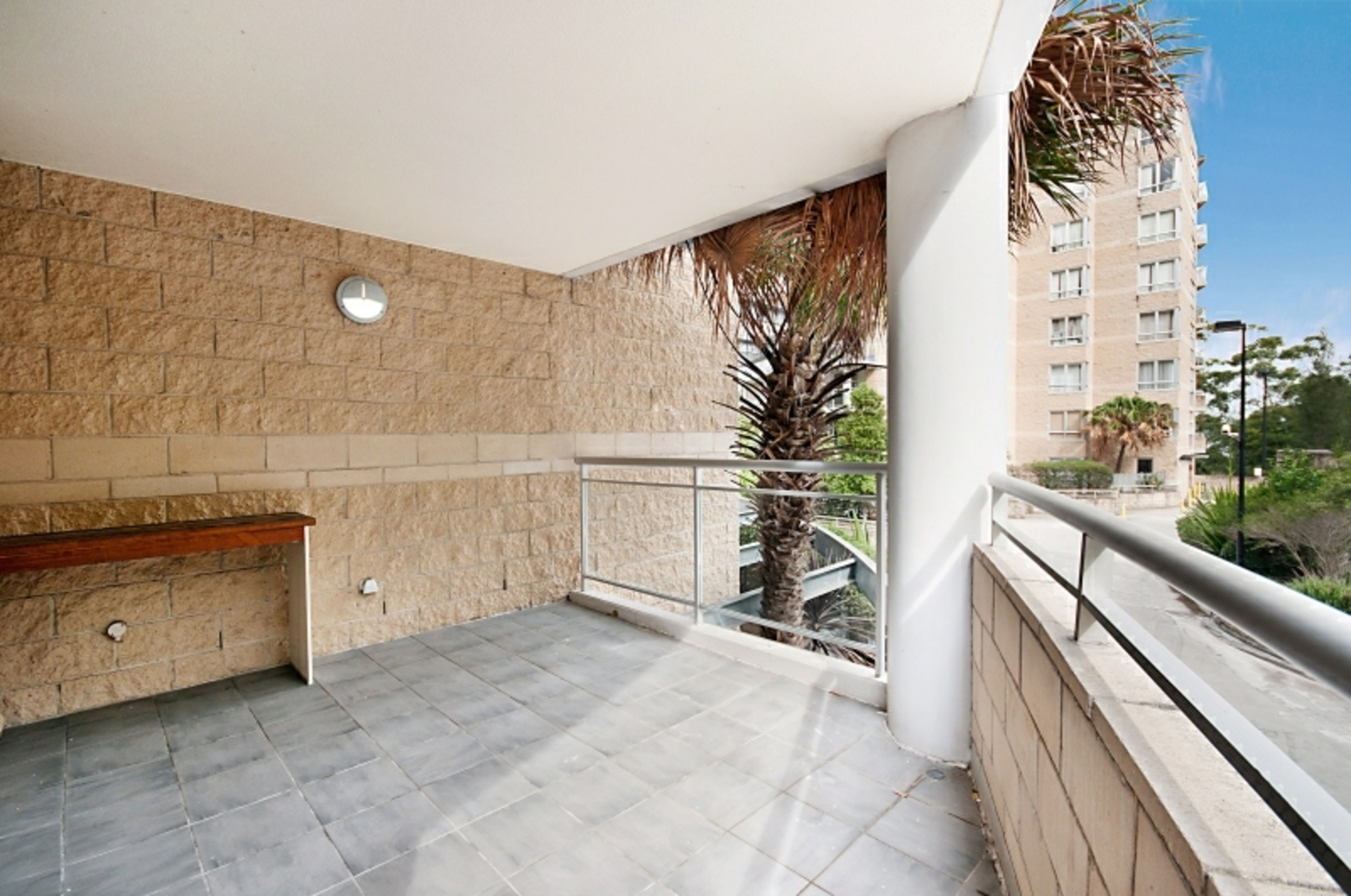 211/80 John Whiteway Drive, GOSFORD