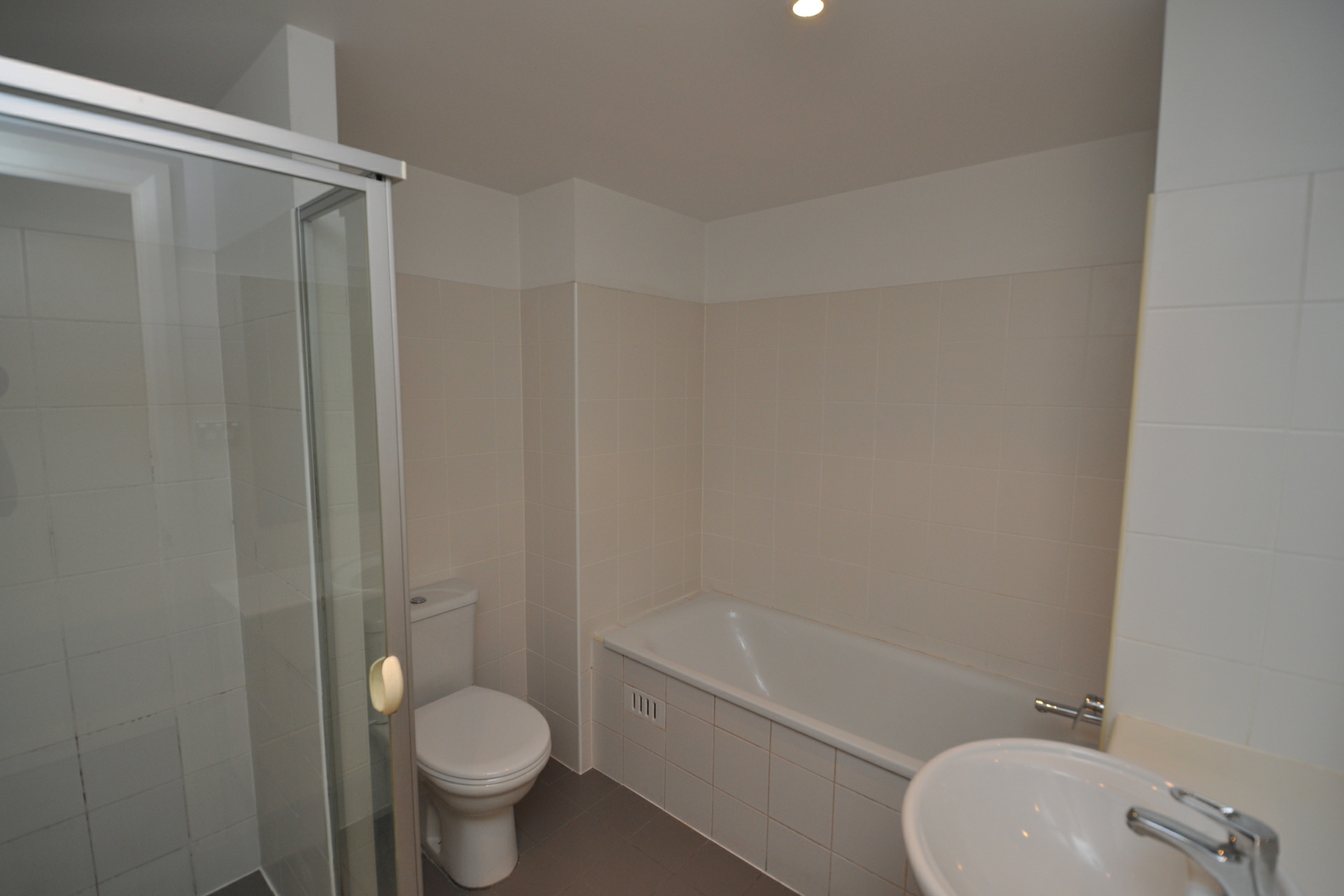 211/80 John Whiteway Drive, GOSFORD