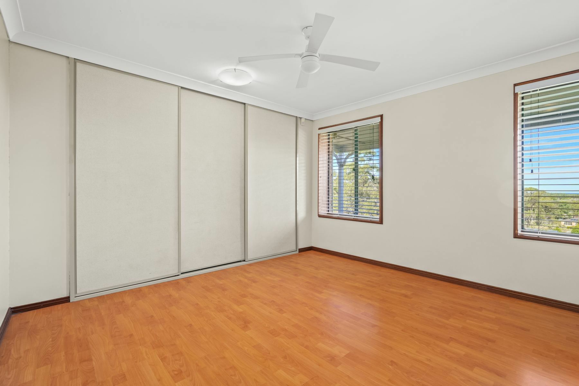 2 Dashwood Close — photo 4 of 15