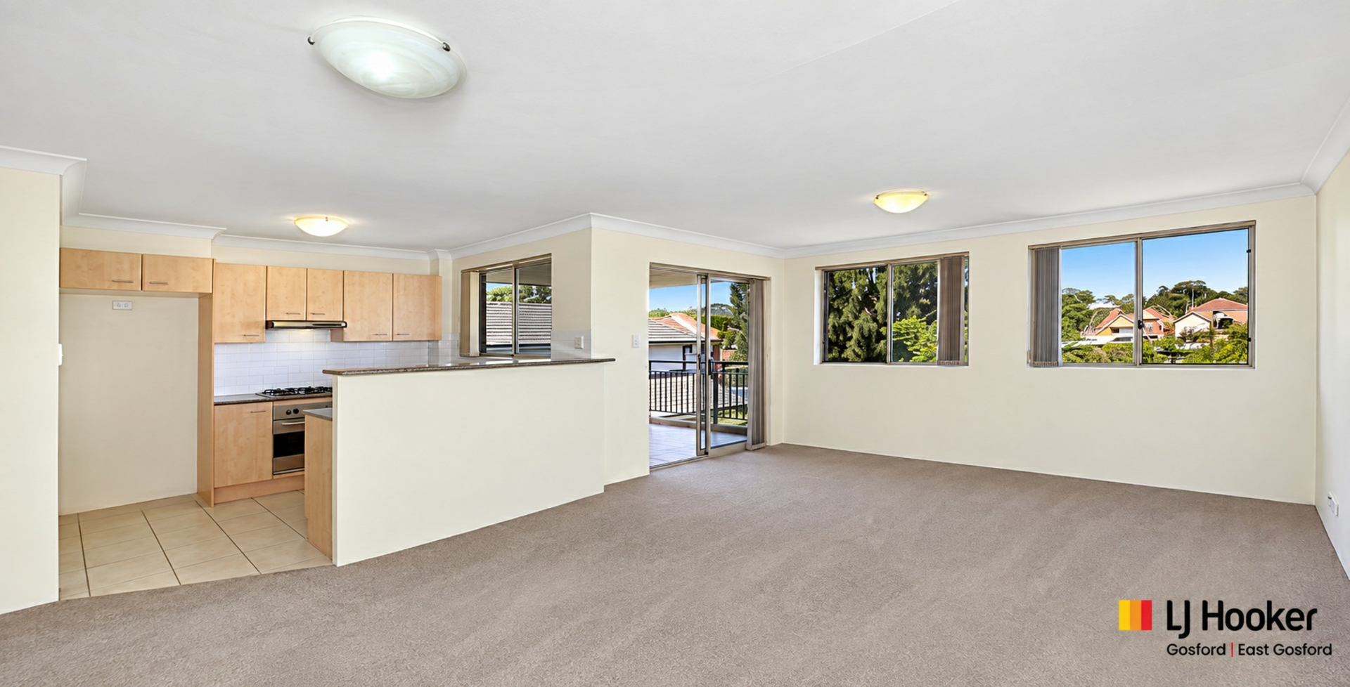 10/3-5 Shortland Street — photo from LJ Hooker Gosford