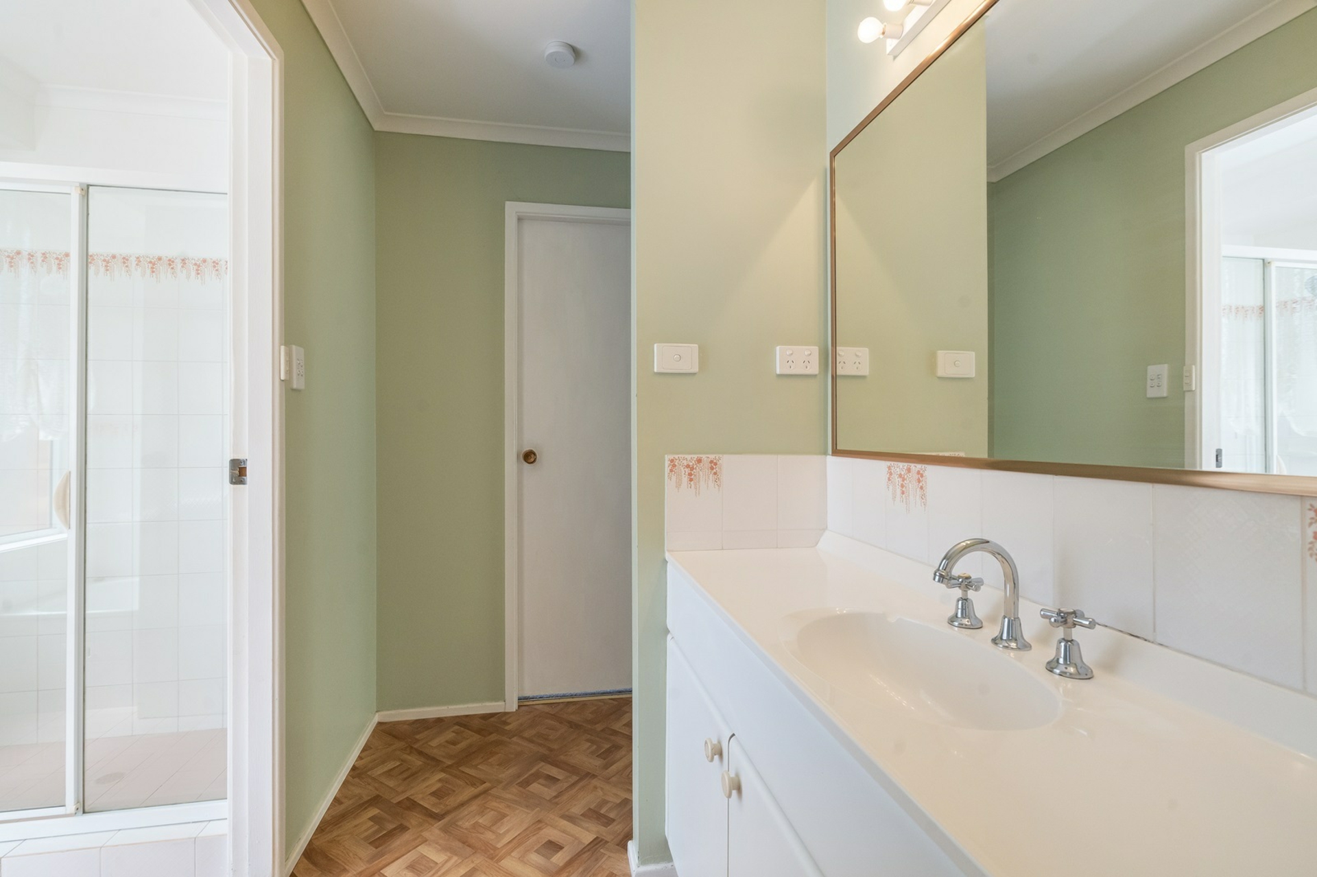 8 Yanderra Crescent Narara NSW House for Sale LJ Hooker