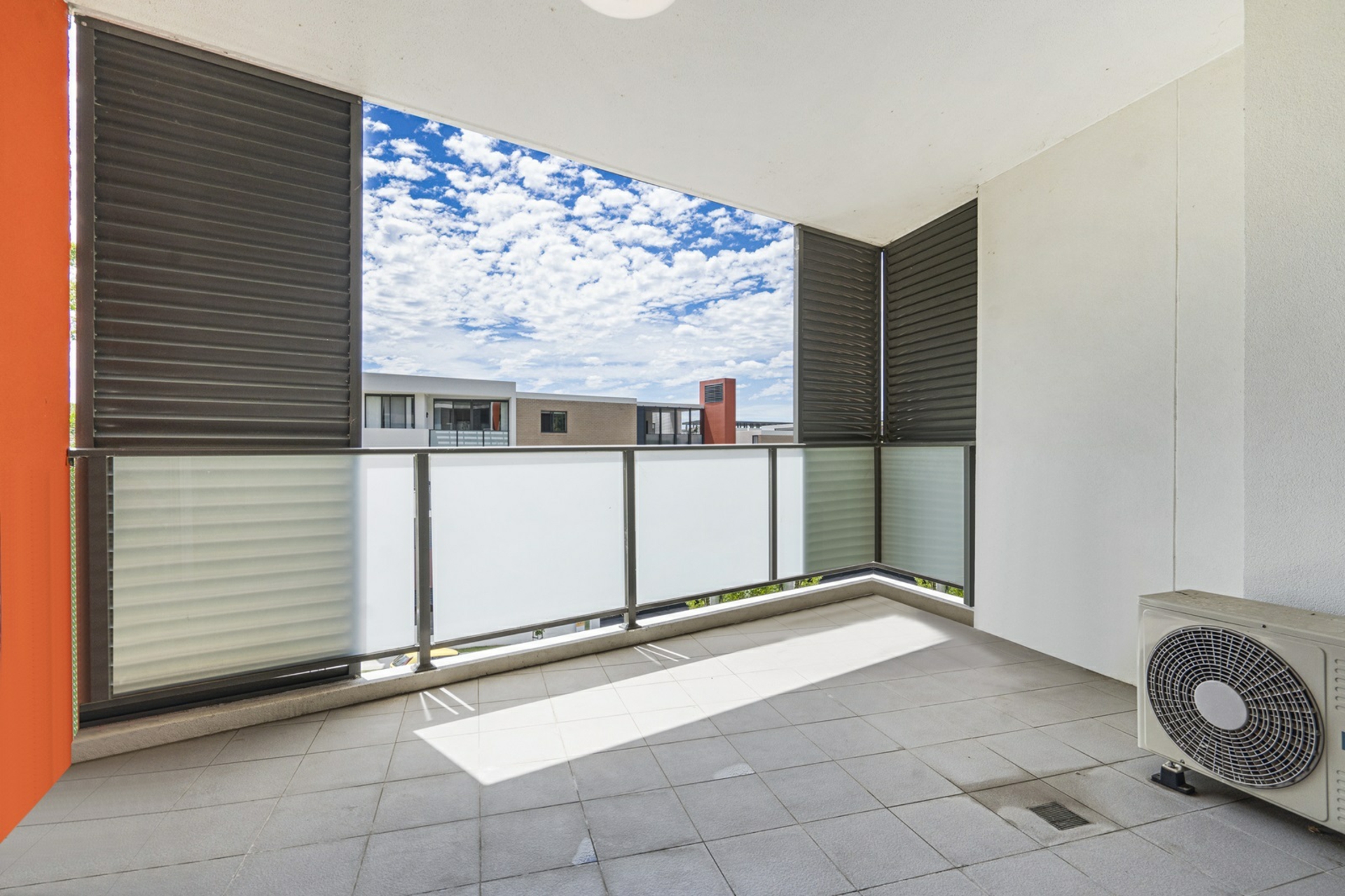 102/19 Range Road — photo 6 of 10