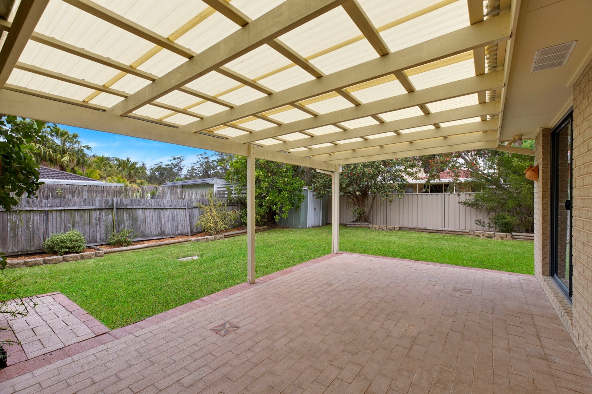 4 Peat Place — photo 7 of 15