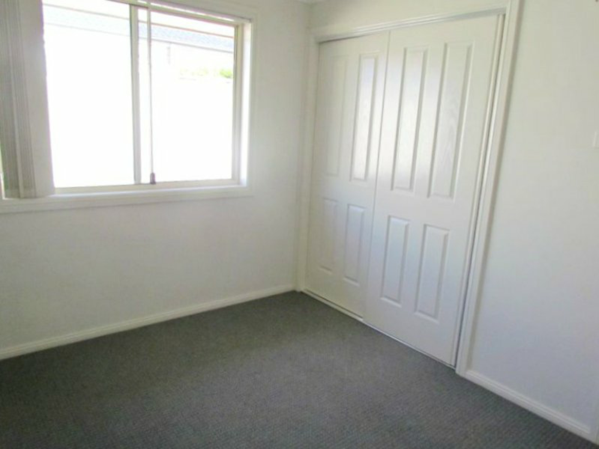 1/2 Rhodes Place, SINGLETON