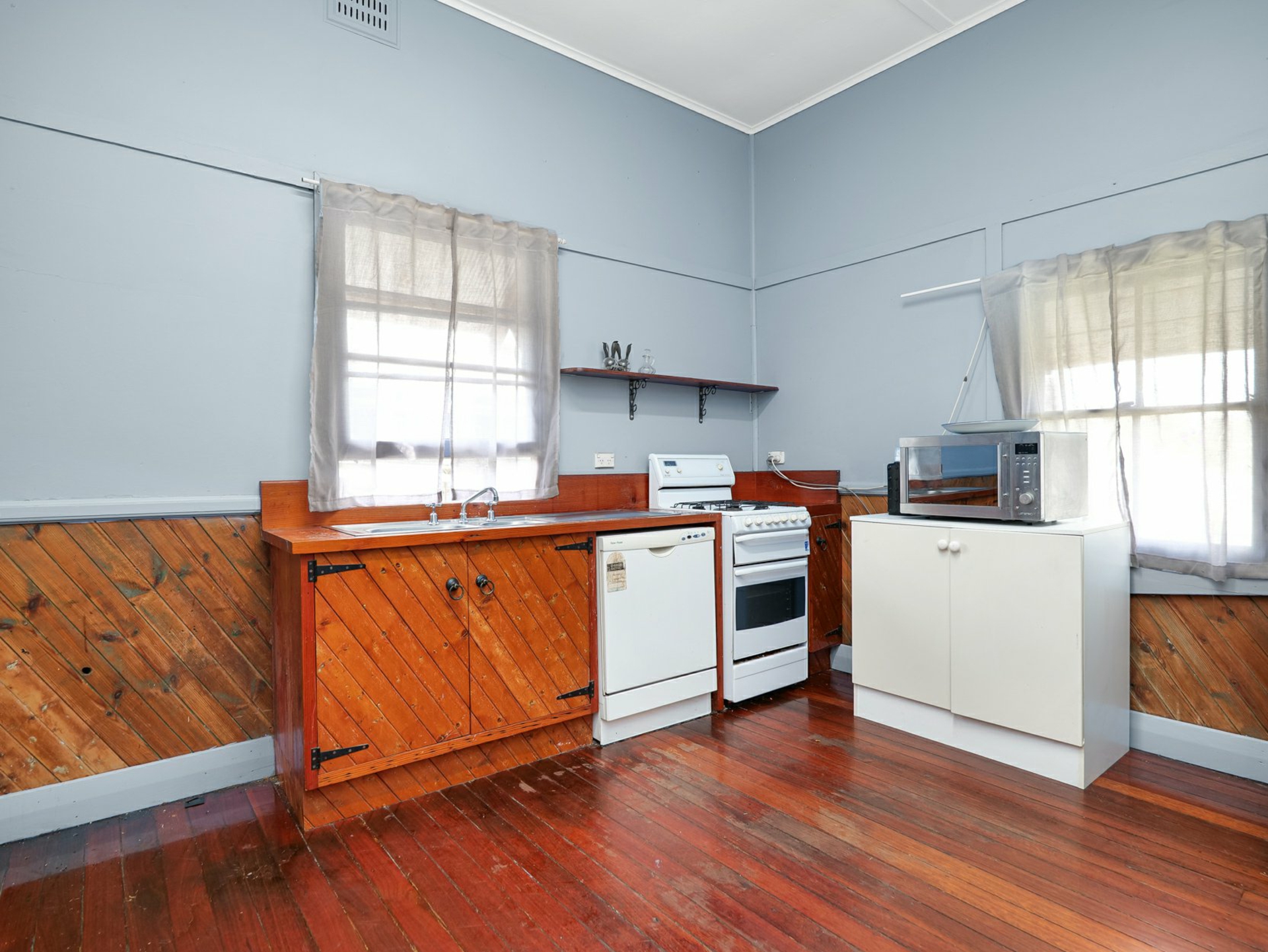 2 Rothbury Street North Rothbury NSW Property Details LJ Hooker