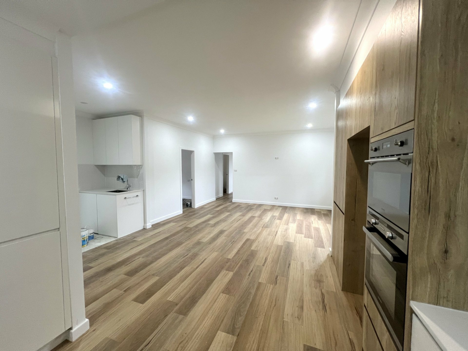 24 High Street — photo 3 of 11