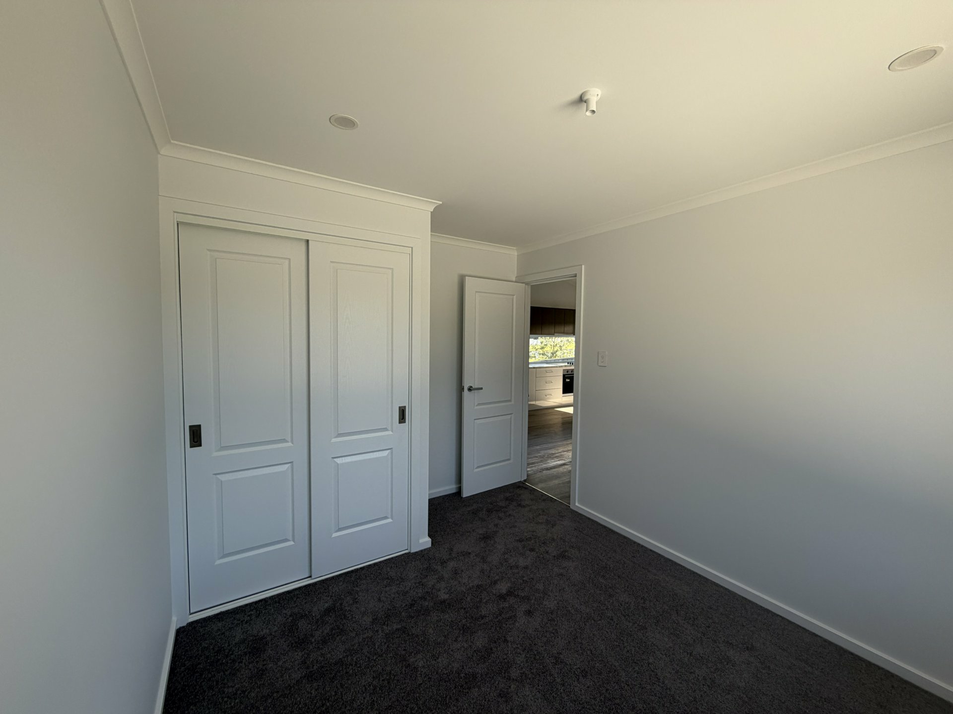 1/9b High Street — photo 6 of 8