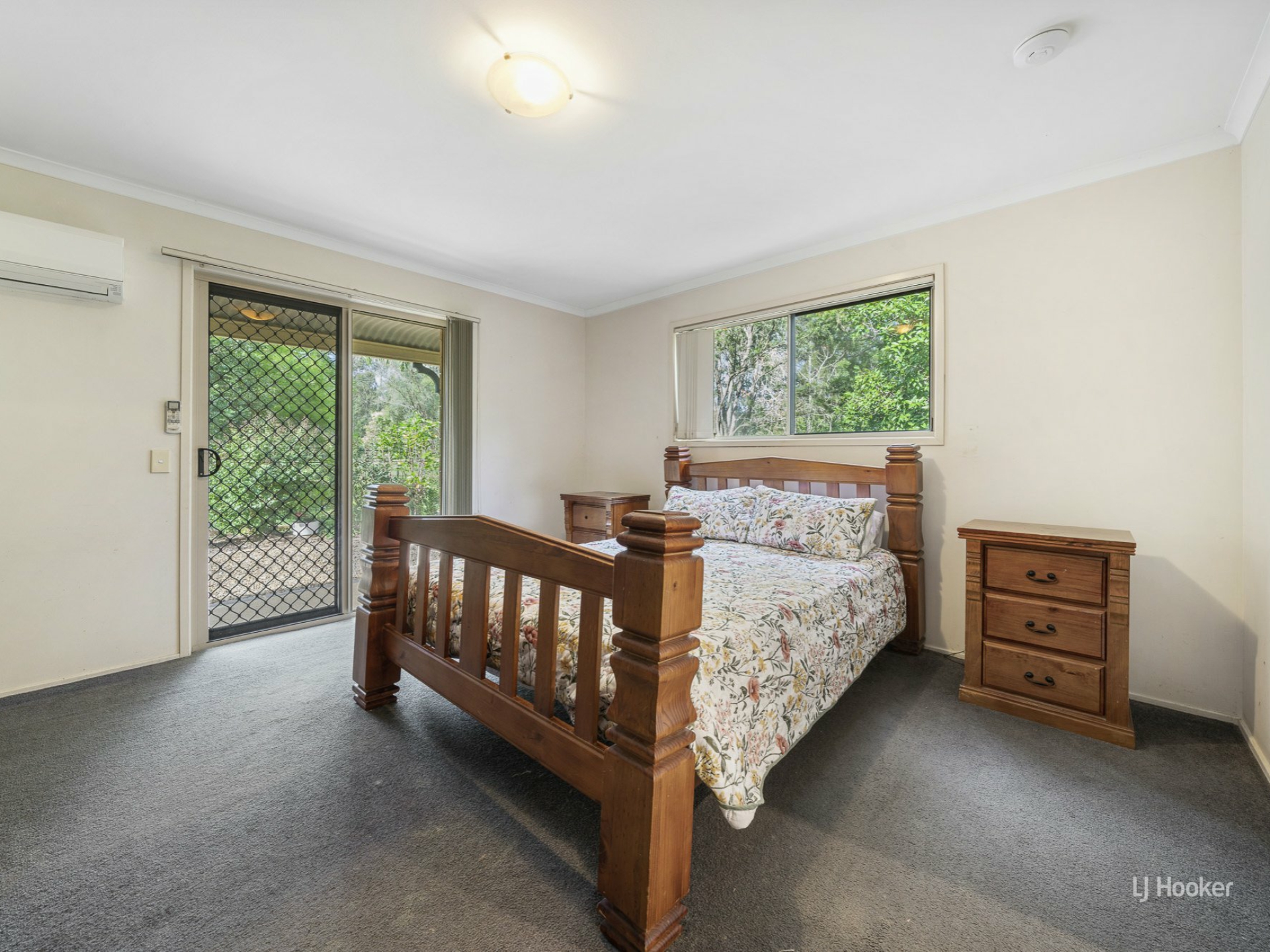 17 Windsor Drive, MOUNT HALLEN