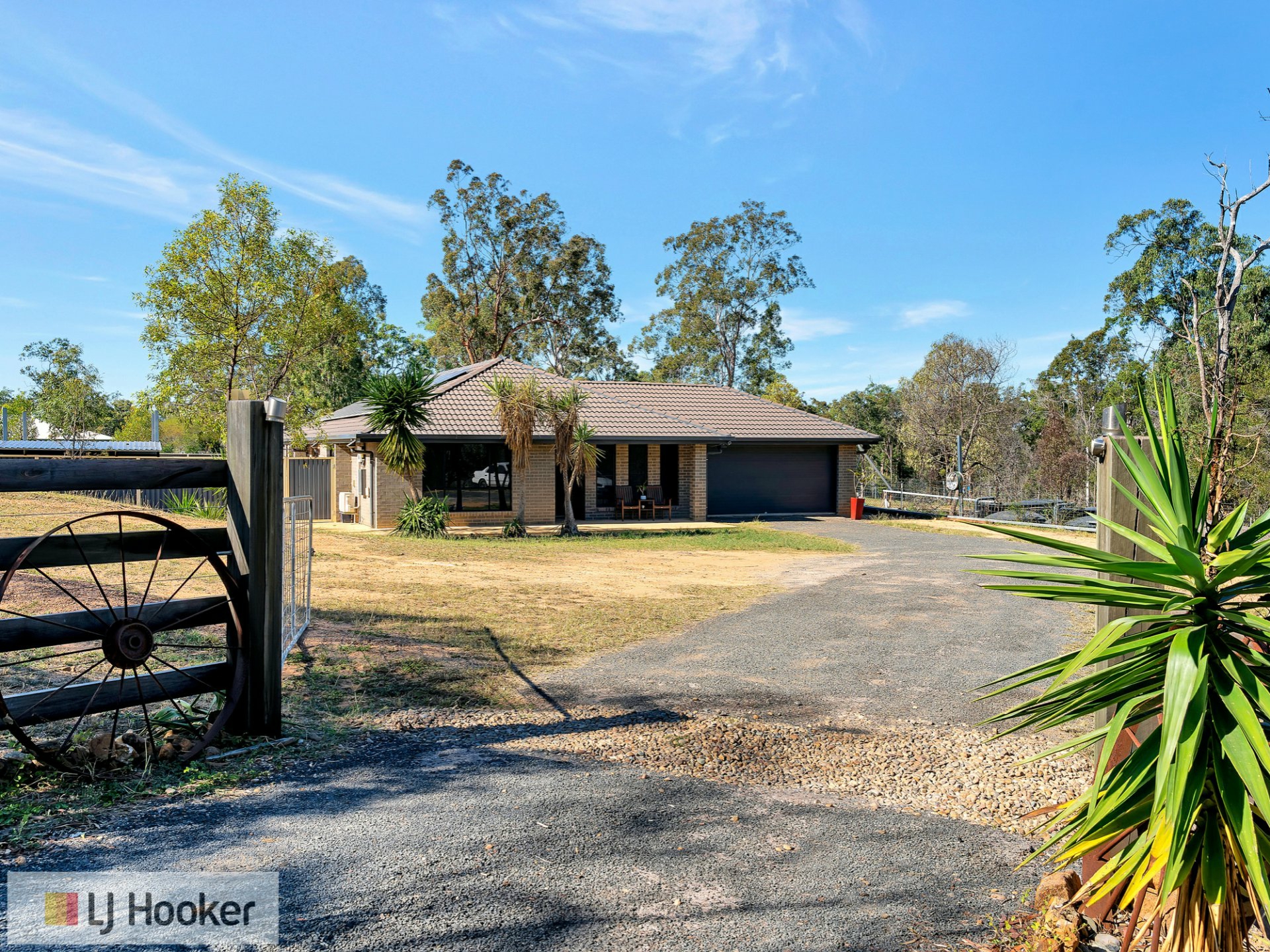20 Essex Court Mount Hallen QLD