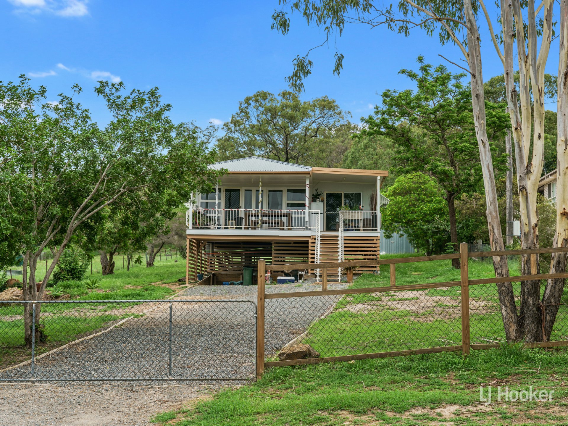 42 Barbour Street, Esk