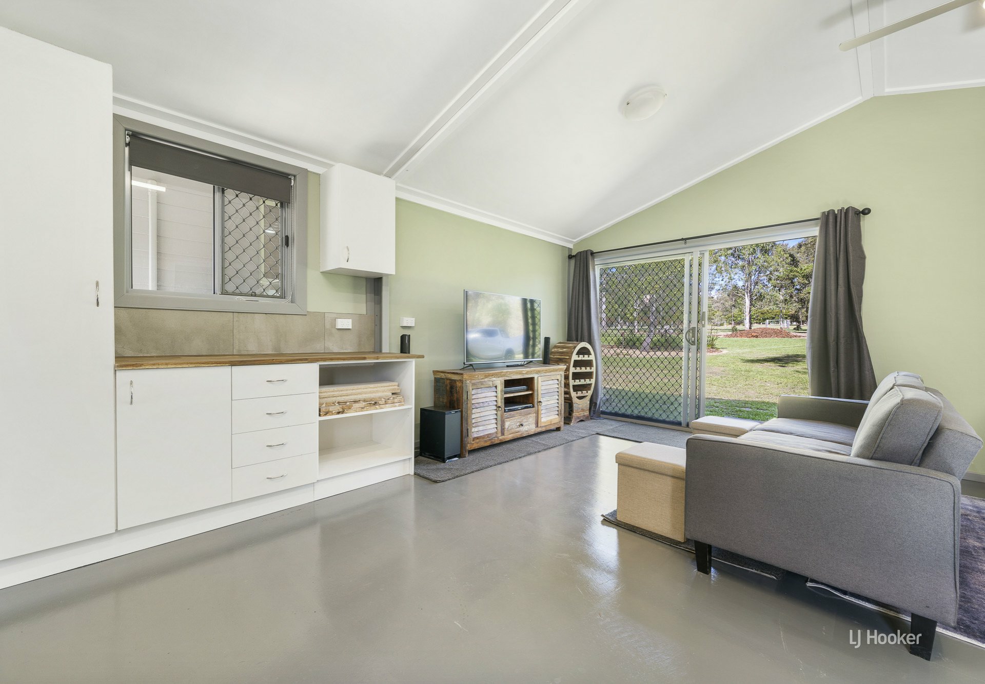 125 Martin Crescent, BENARKIN NORTH