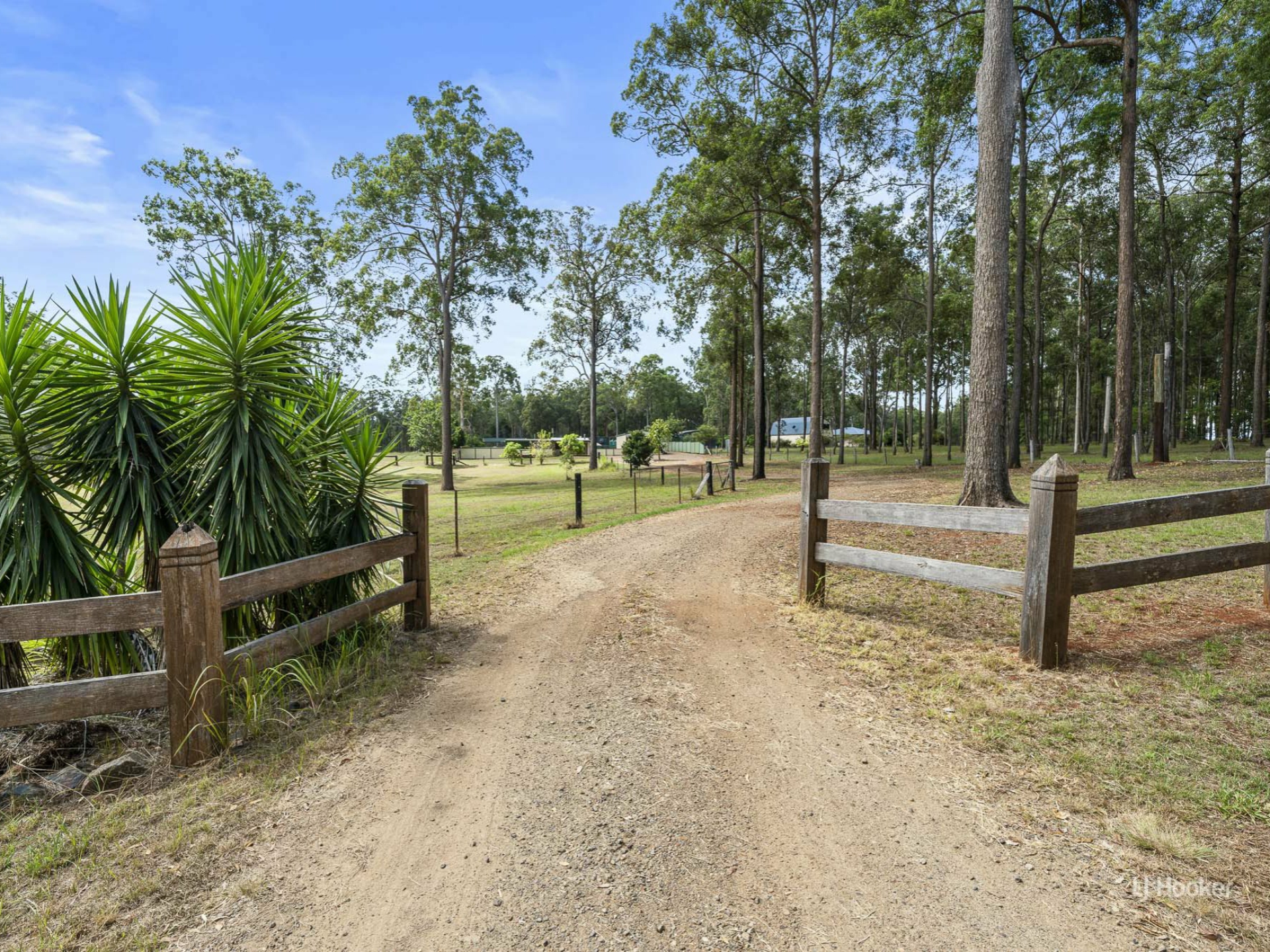 6 McLaughlan Road, BENARKIN NORTH