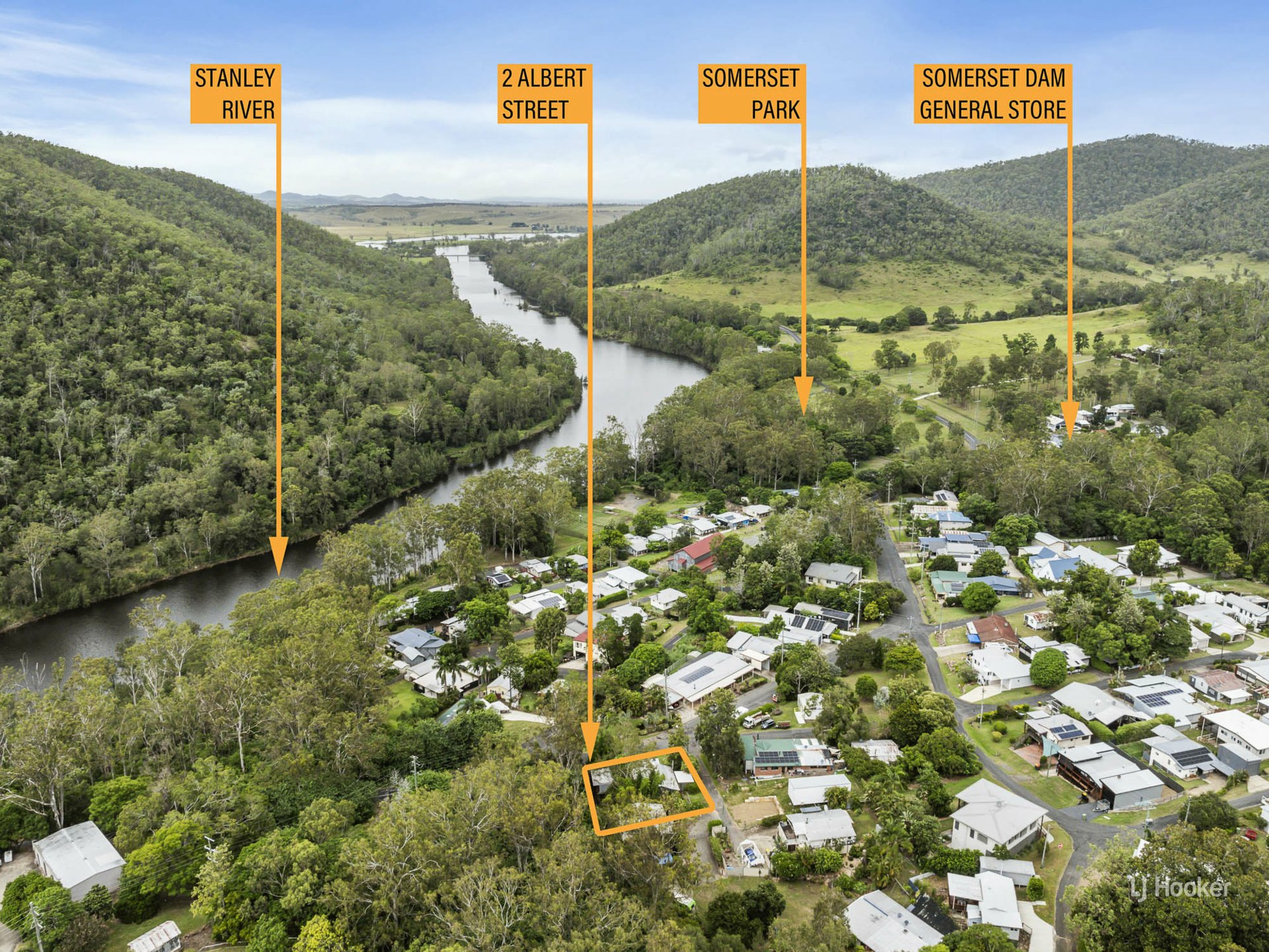 2 Albert Street, SOMERSET DAM