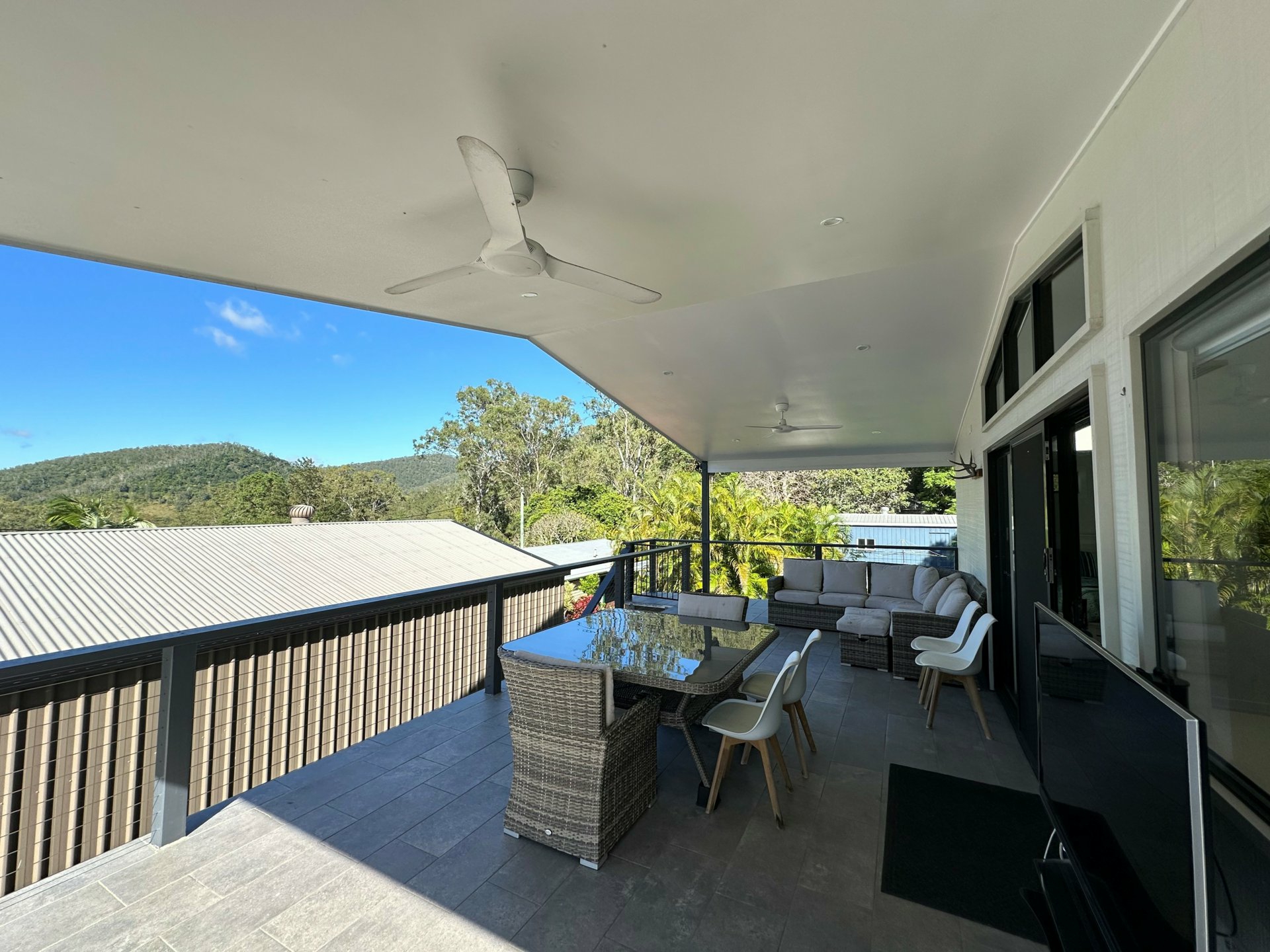 5 Fourth Avenue, SOMERSET DAM