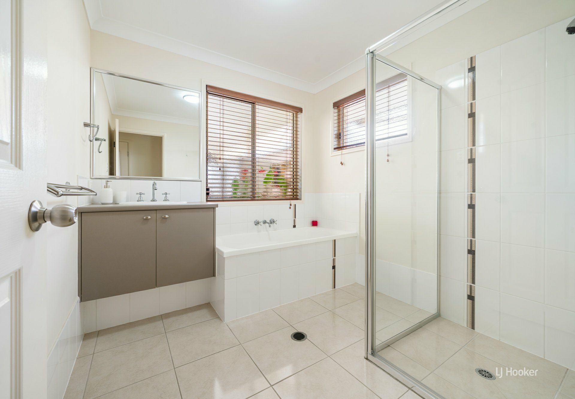 16 Walker Court — photo 10 of 23