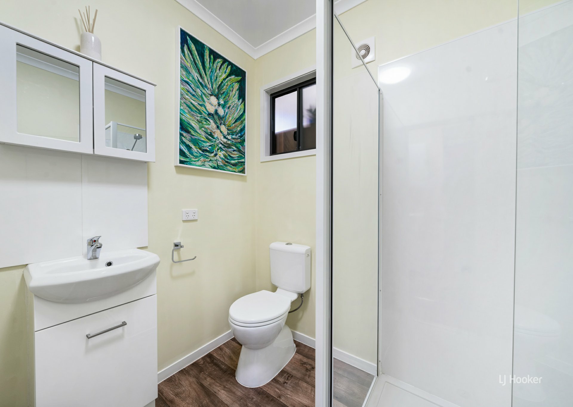 46 Griffin Road — photo 11 of 21