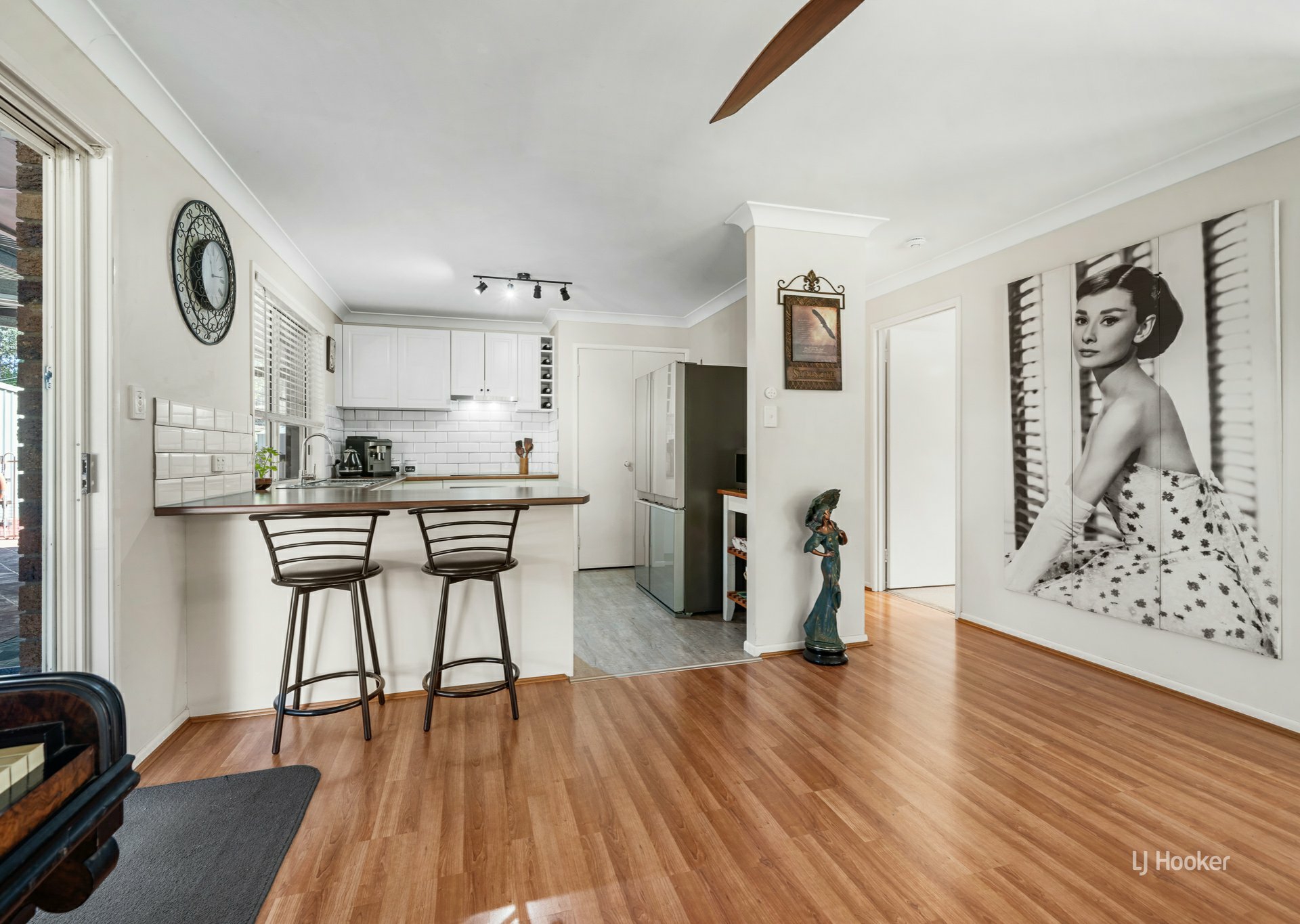 20 Countess Court — photo 9 of 26