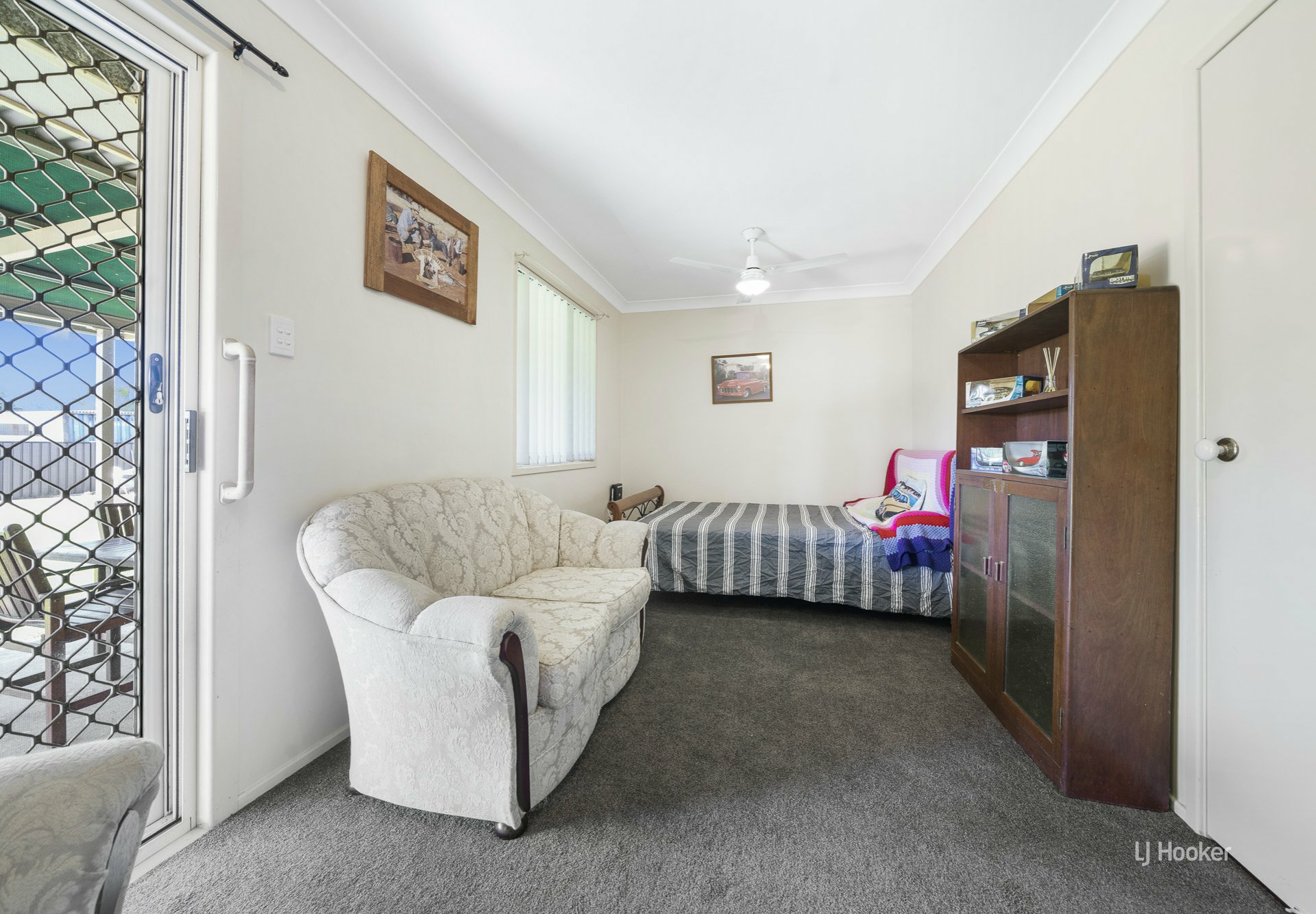 8504 Brisbane Valley Highway — photo 9 of 18