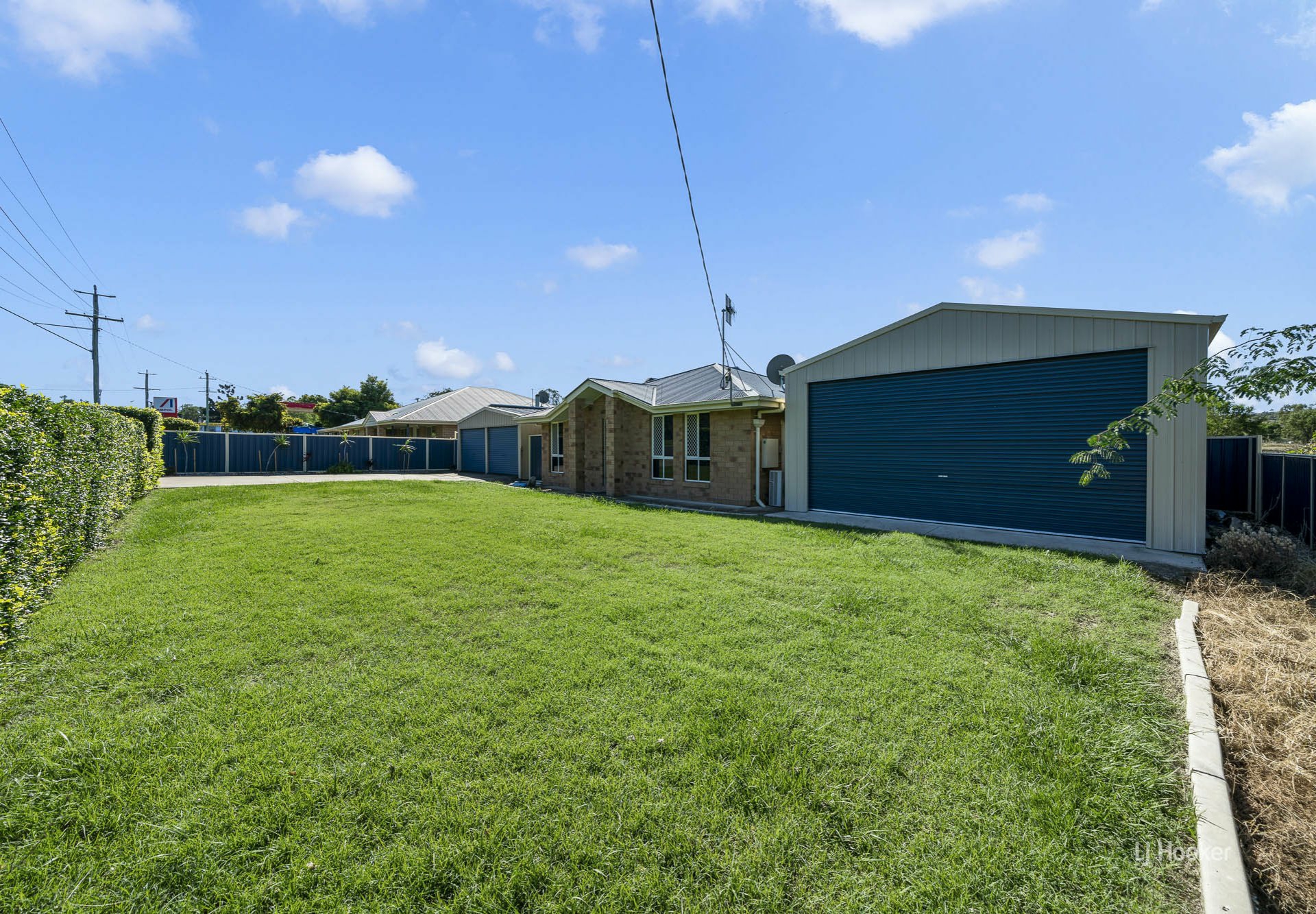 8504 Brisbane Valley Highway — photo 12 of 18