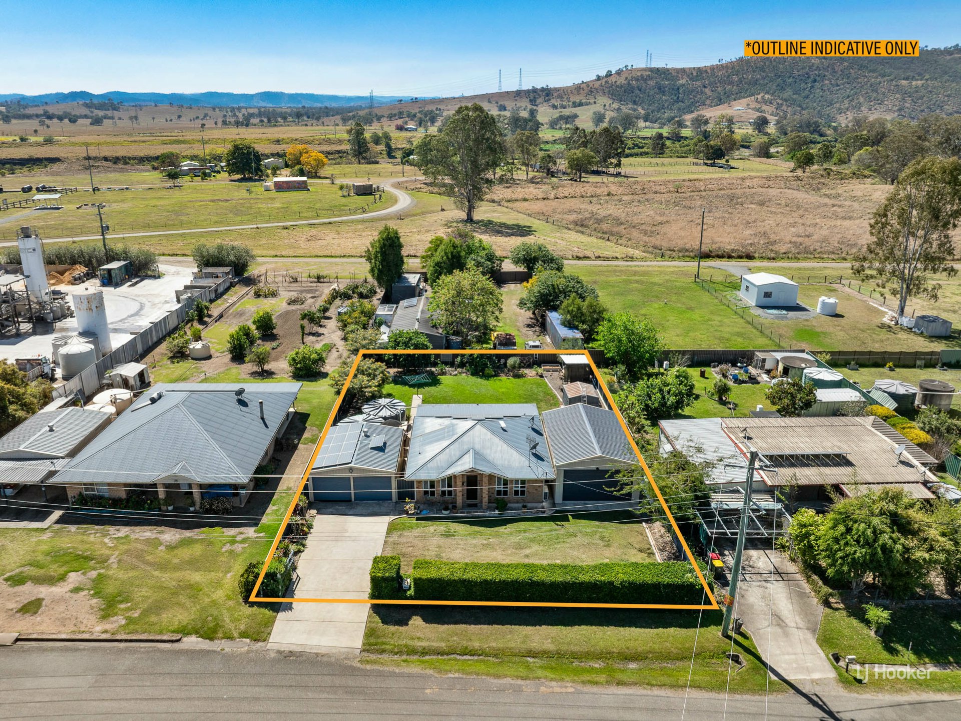 8504 Brisbane Valley Highway — photo 13 of 18